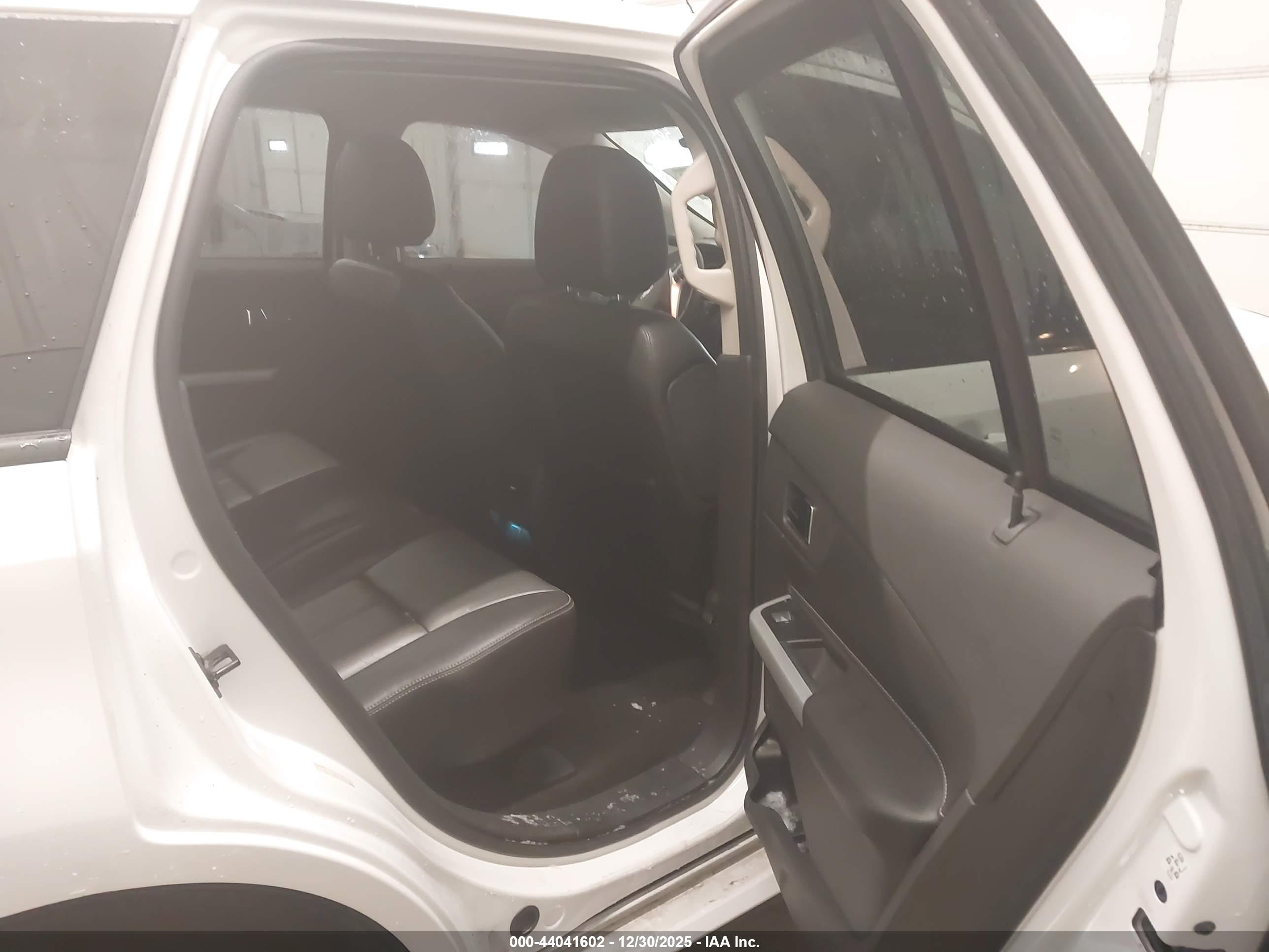 FORD EDGE image 8