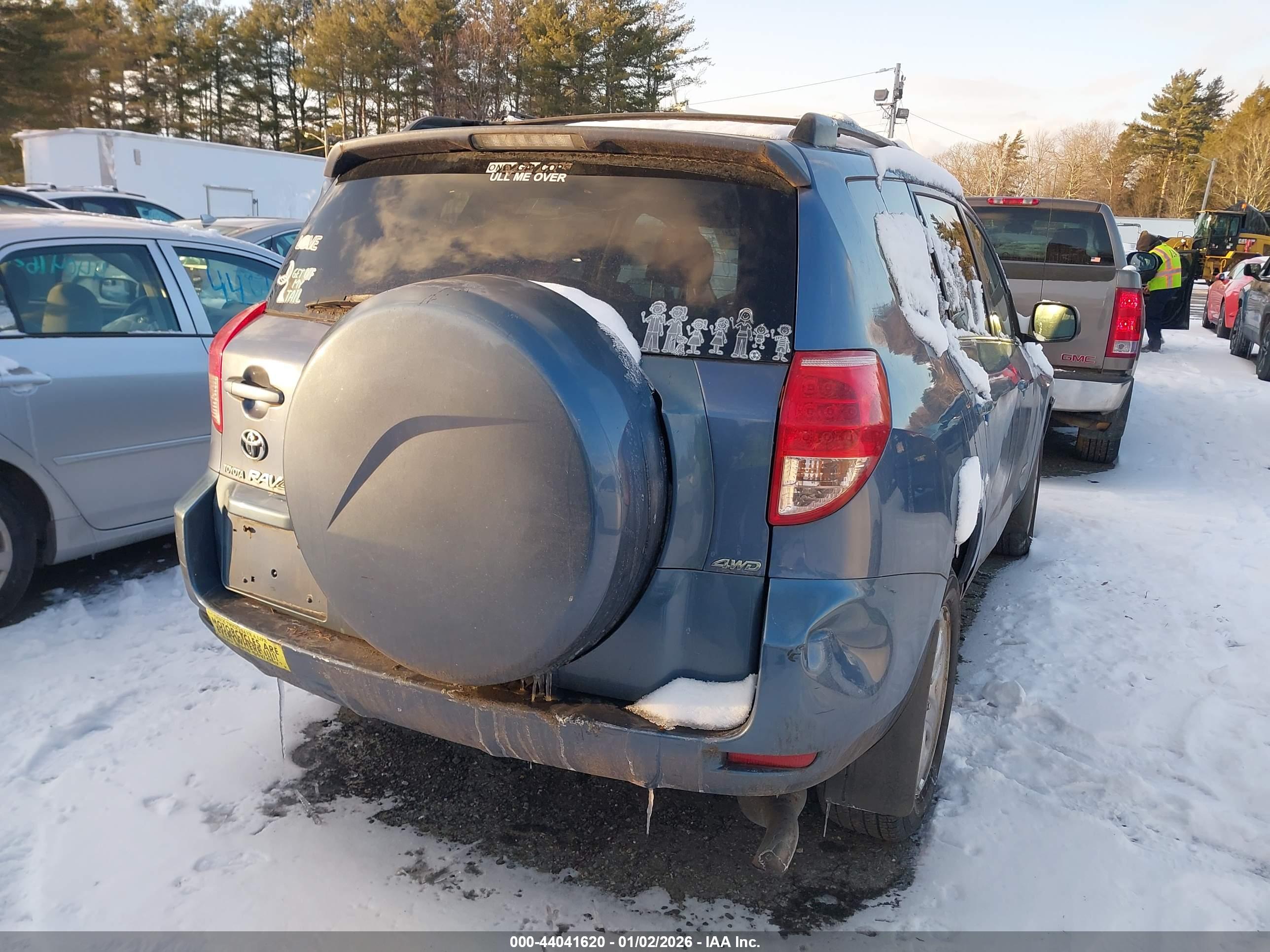 TOYOTA RAV4 image 6