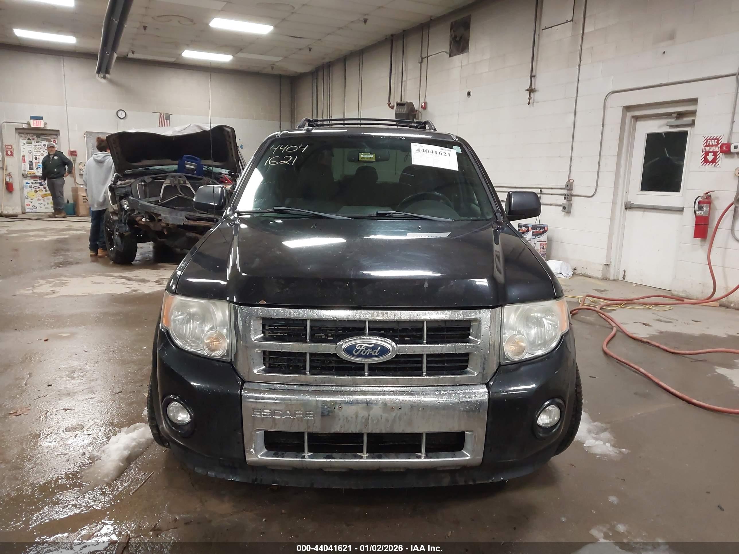 FORD ESCAPE image 6