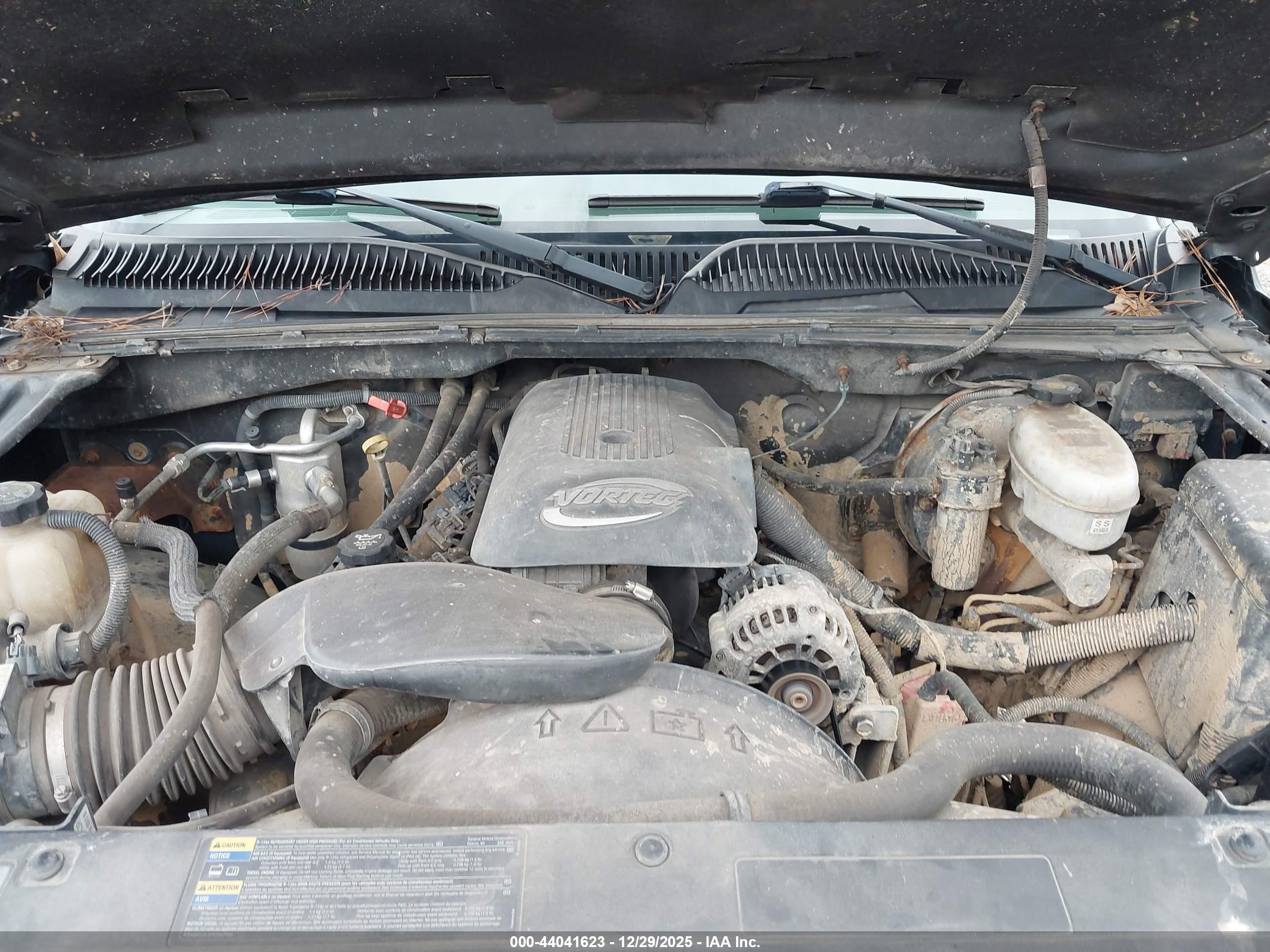 CHEVROLET SILVERADO image 10