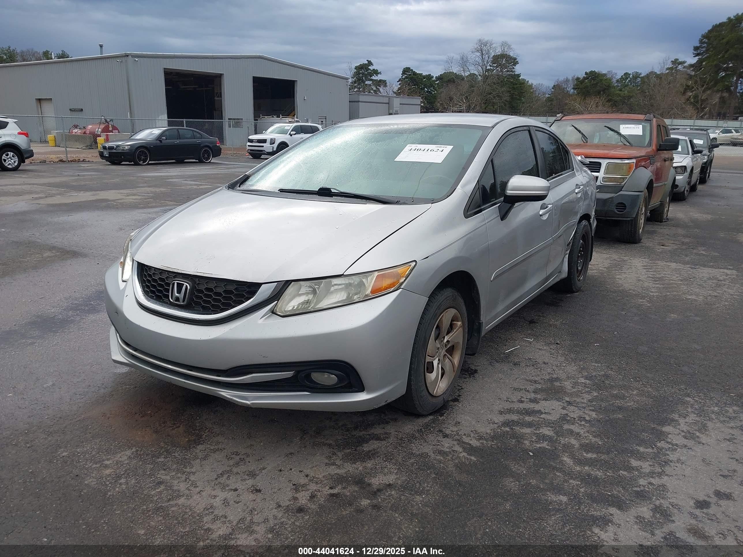 HONDA CIVIC image 2