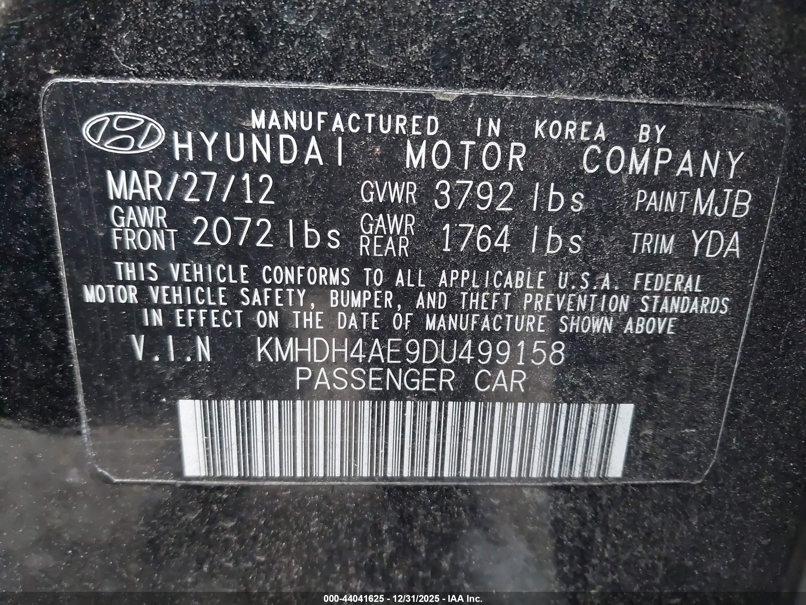 HYUNDAI ELANTRA image 9