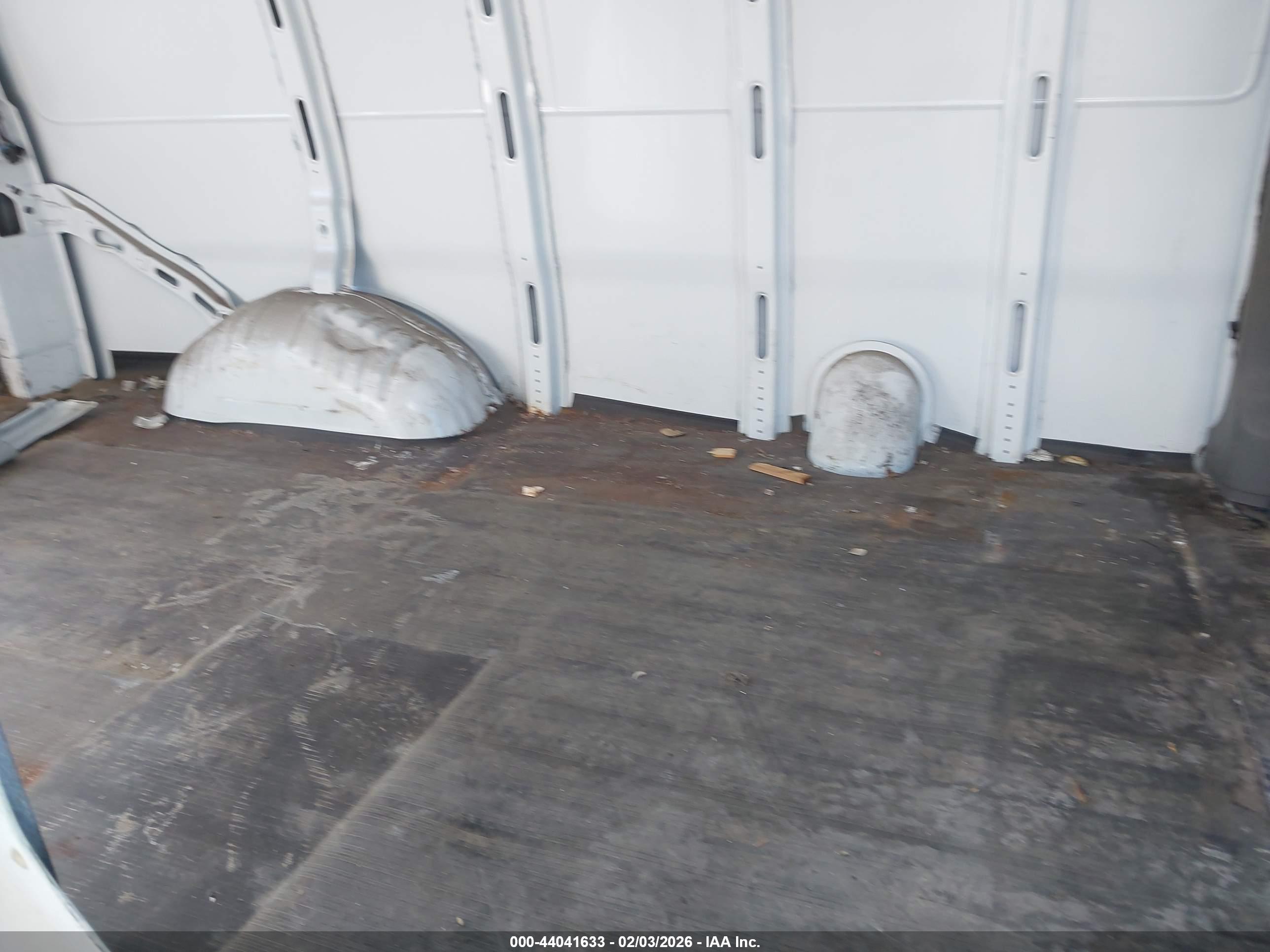 CHEVROLET EXPRESS image 8