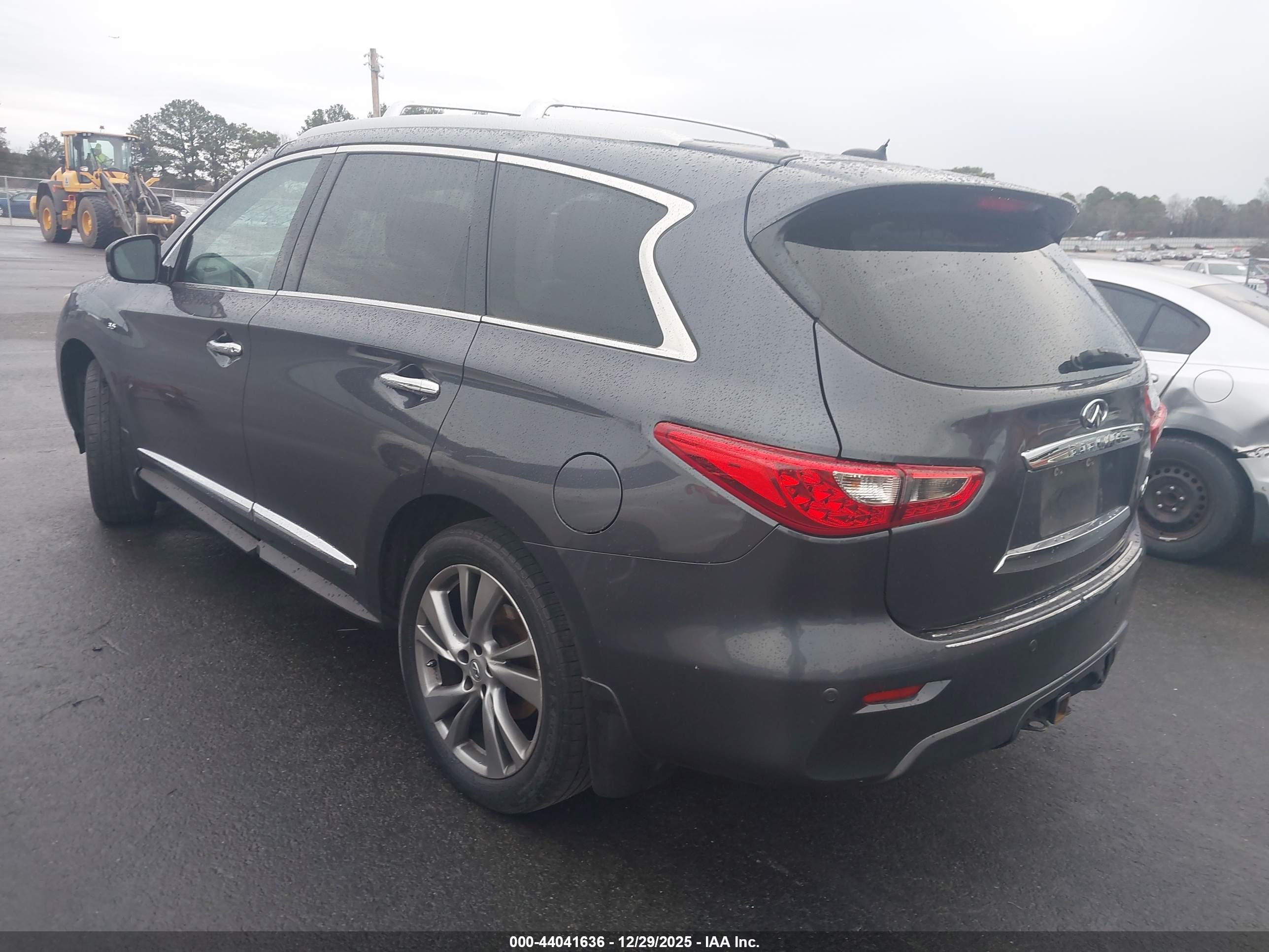 INFINITI QX60 image 3
