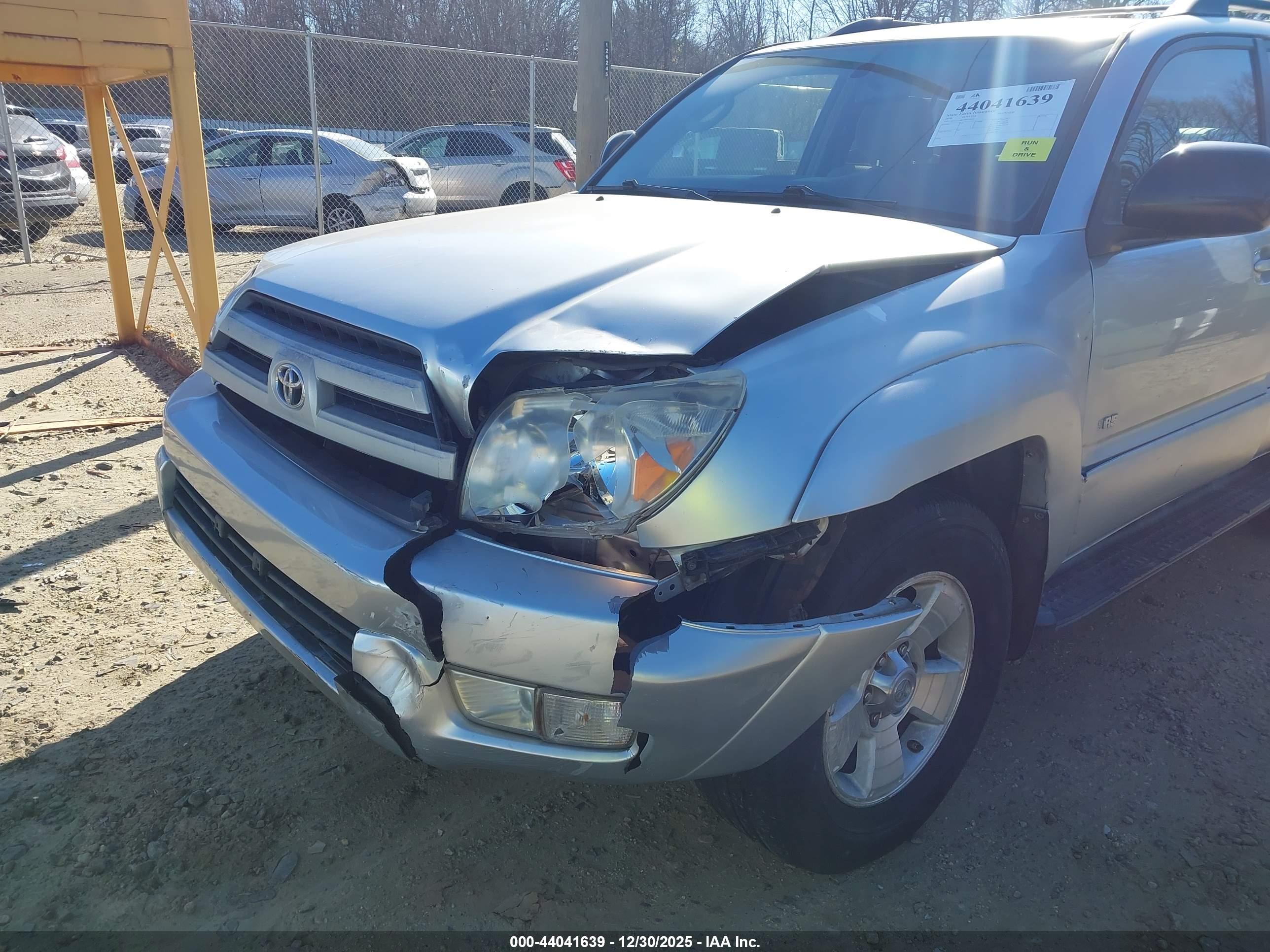 TOYOTA 4RUNNER image 6