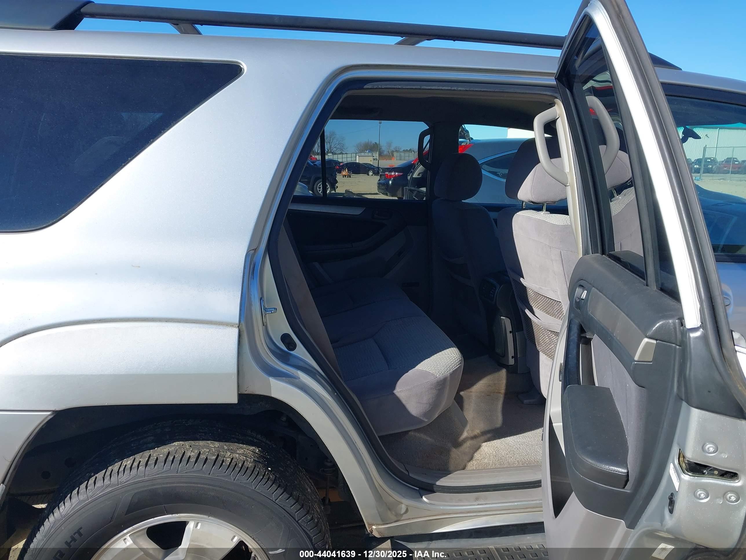 TOYOTA 4RUNNER image 8