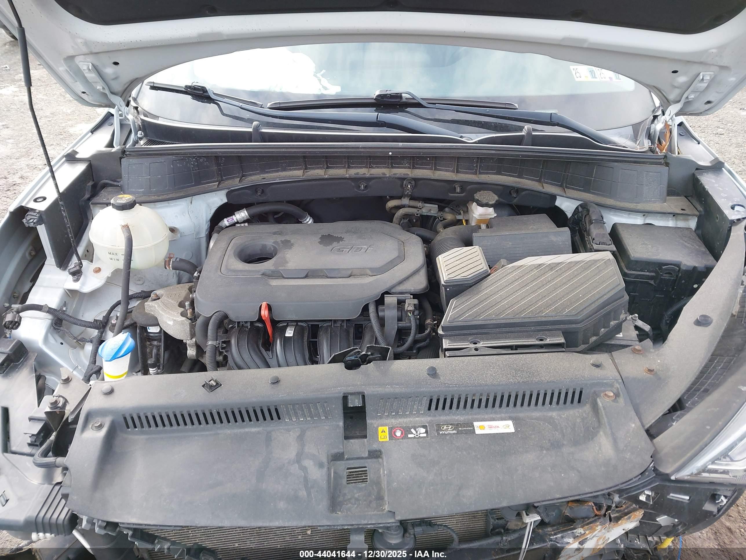 HYUNDAI TUCSON image 10