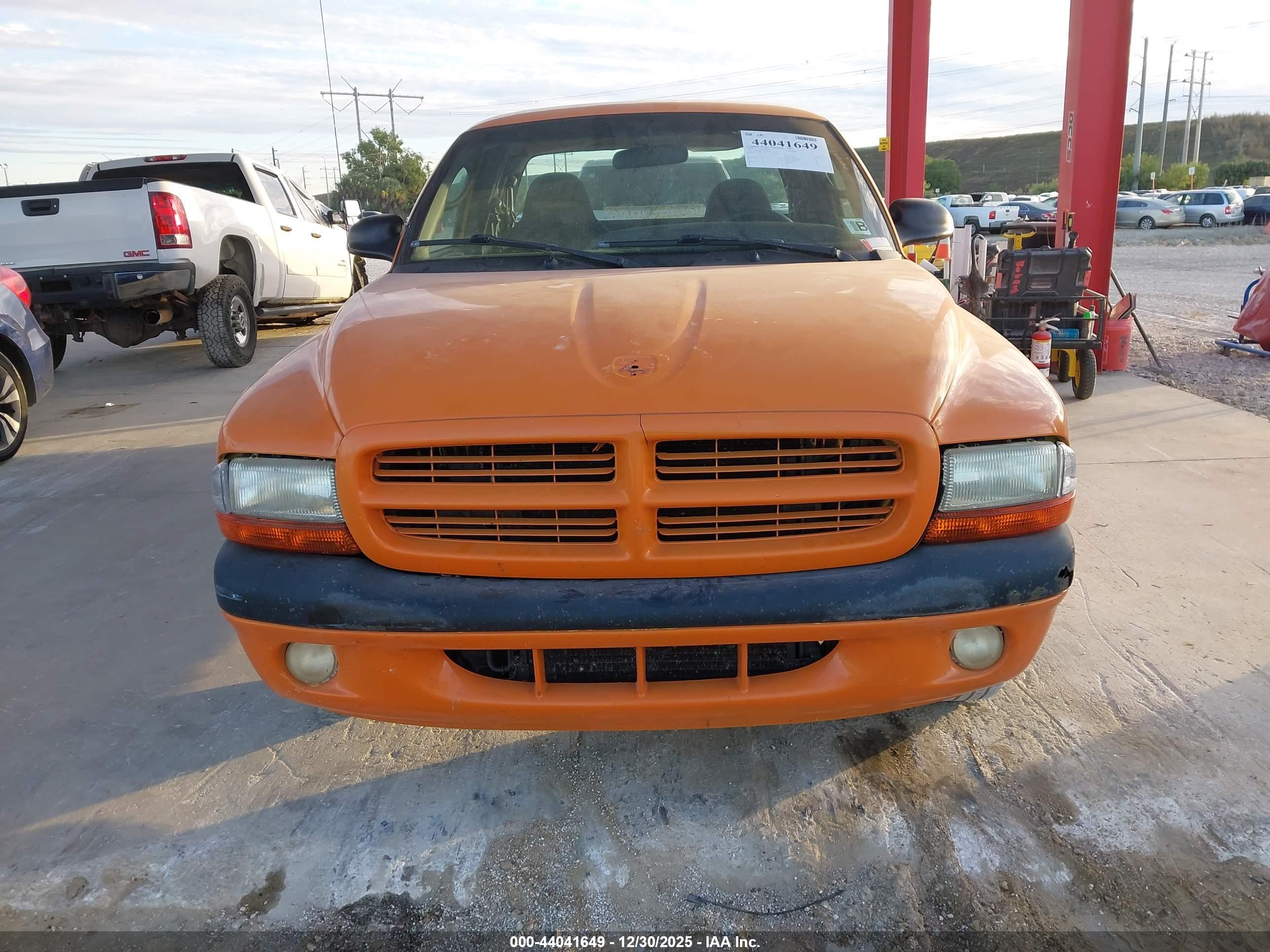 DODGE DAKOTA image 6
