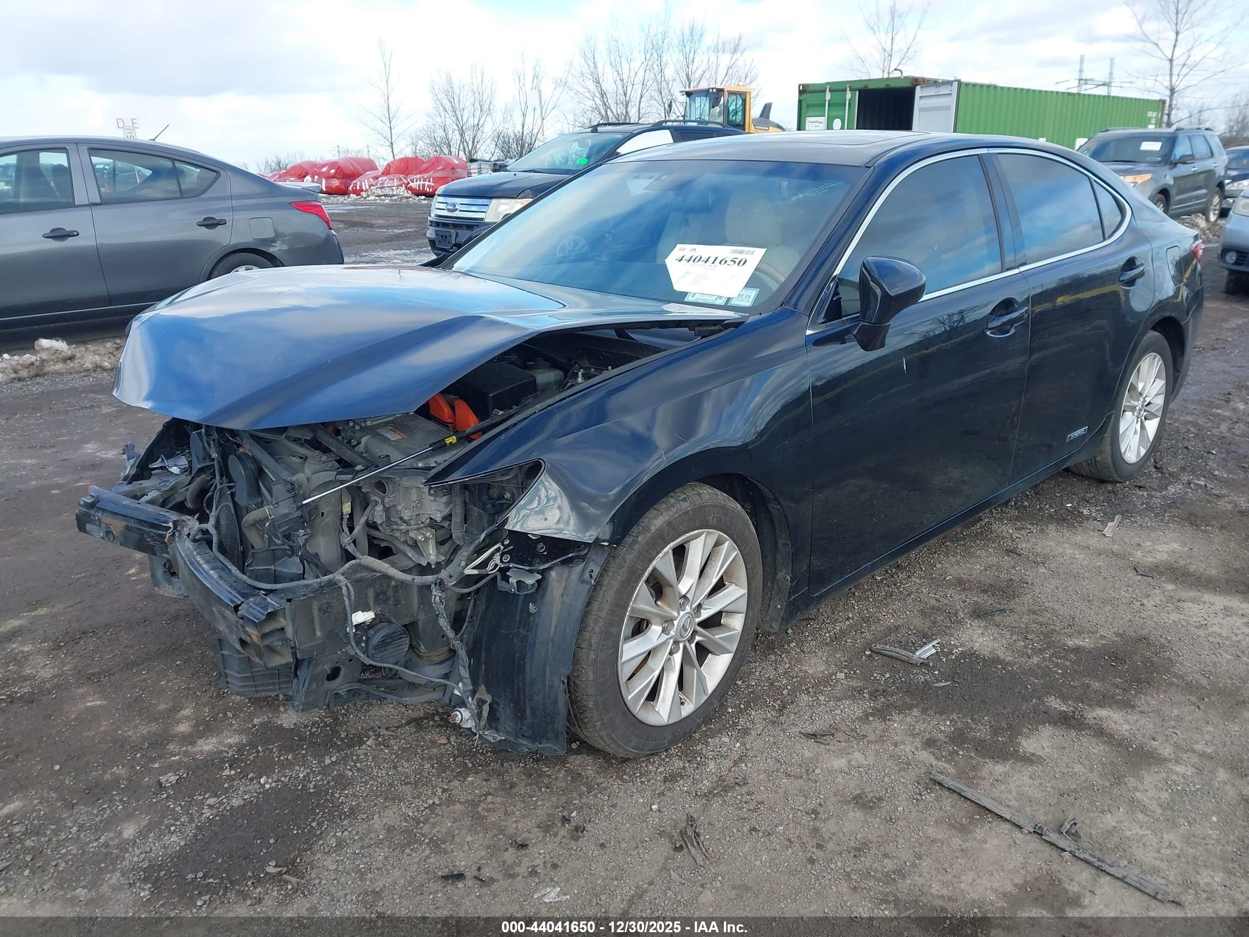 LEXUS ES image 2
