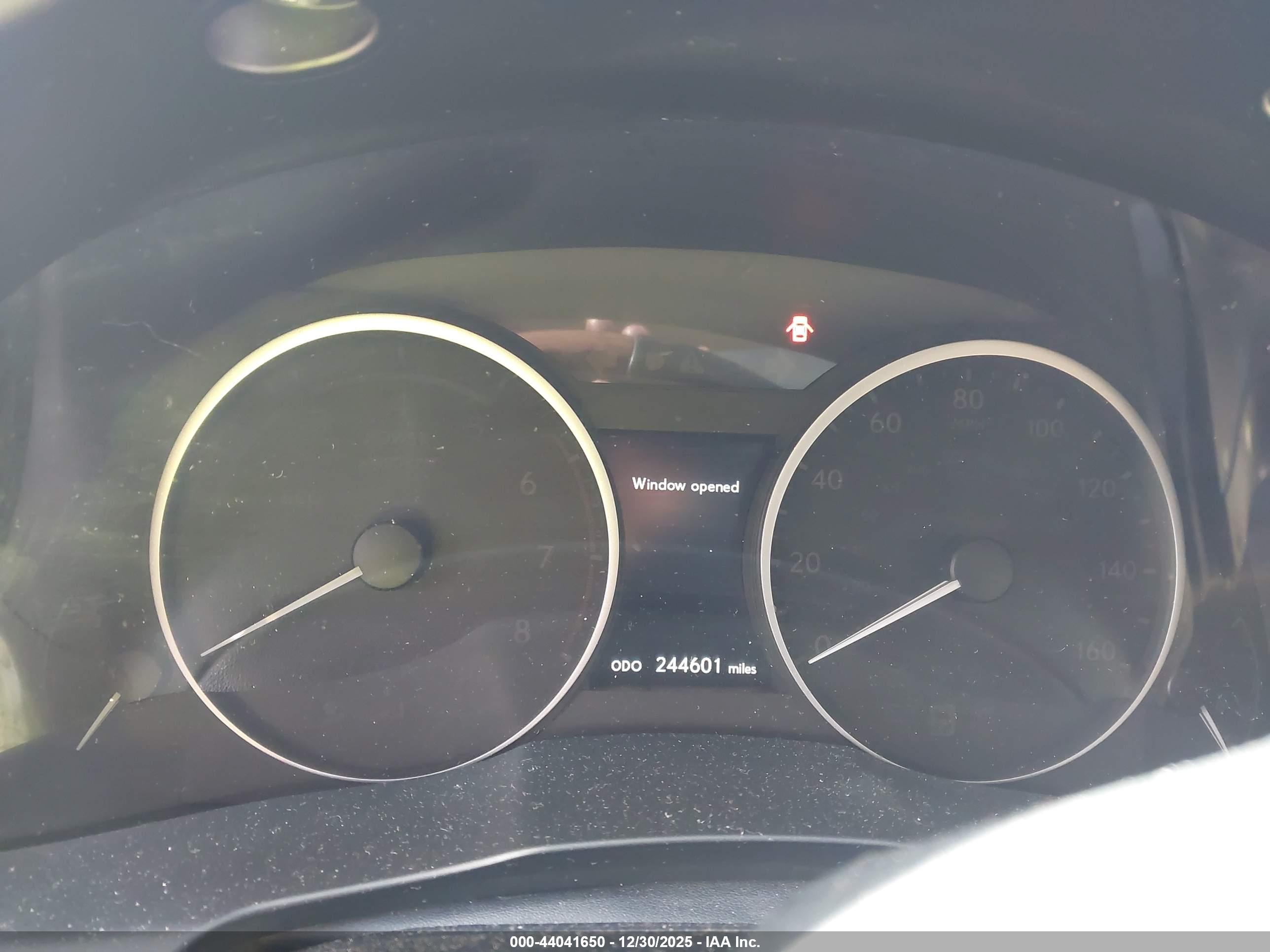 LEXUS ES image 7