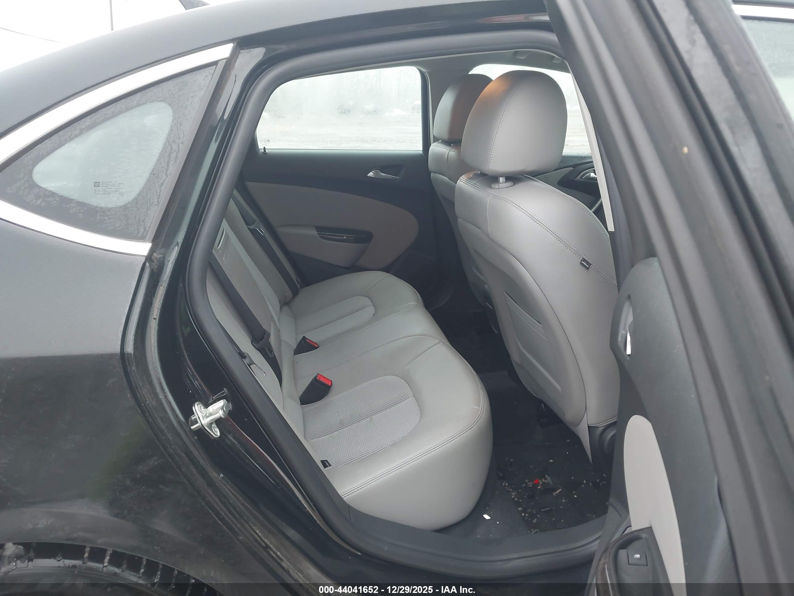 BUICK VERANO image 8