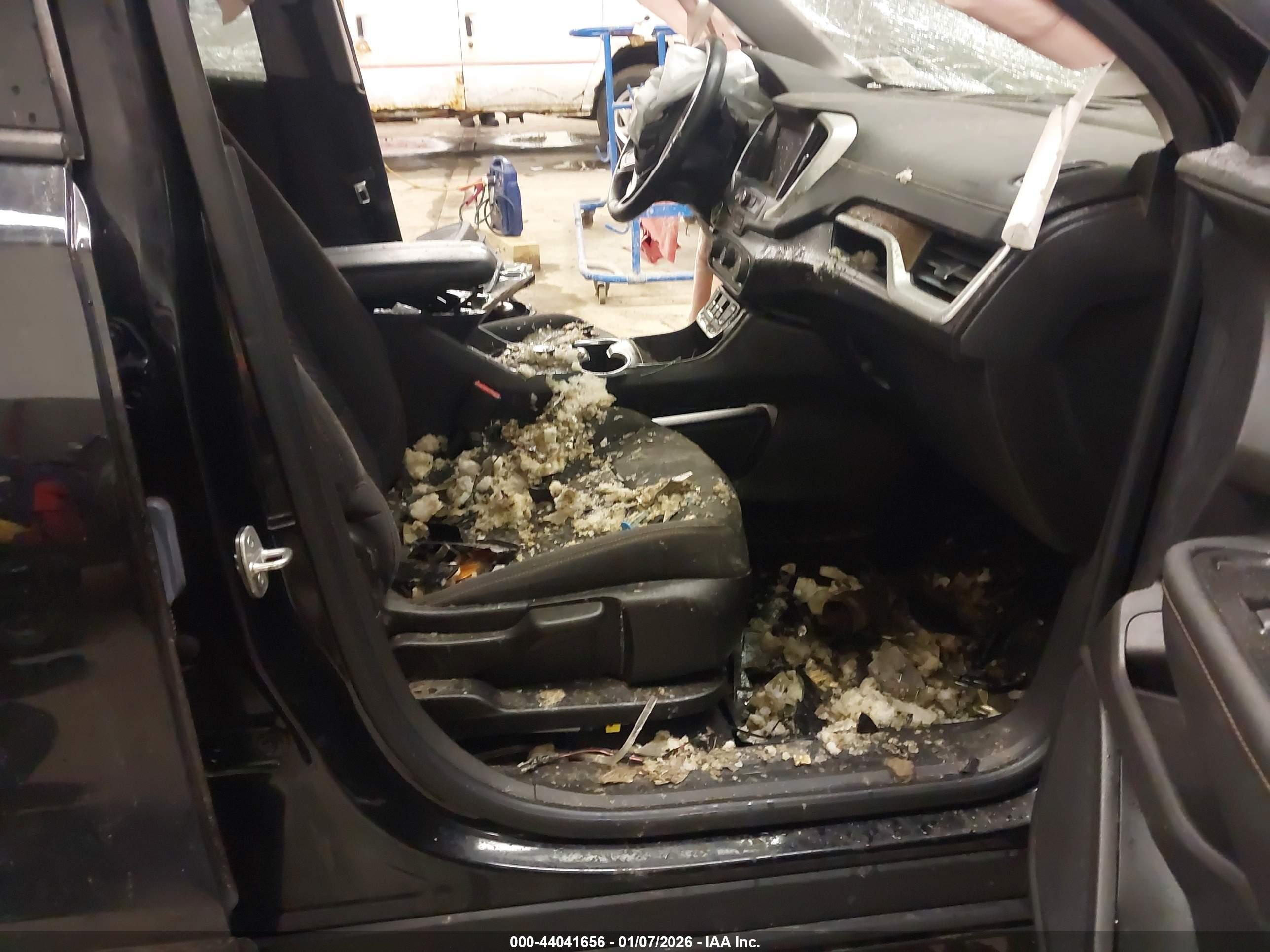 GMC TERRAIN image 5