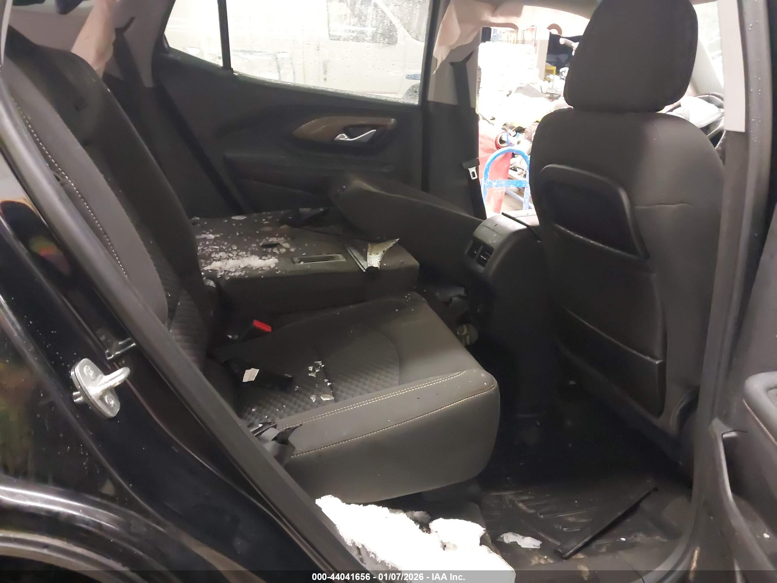 GMC TERRAIN image 8