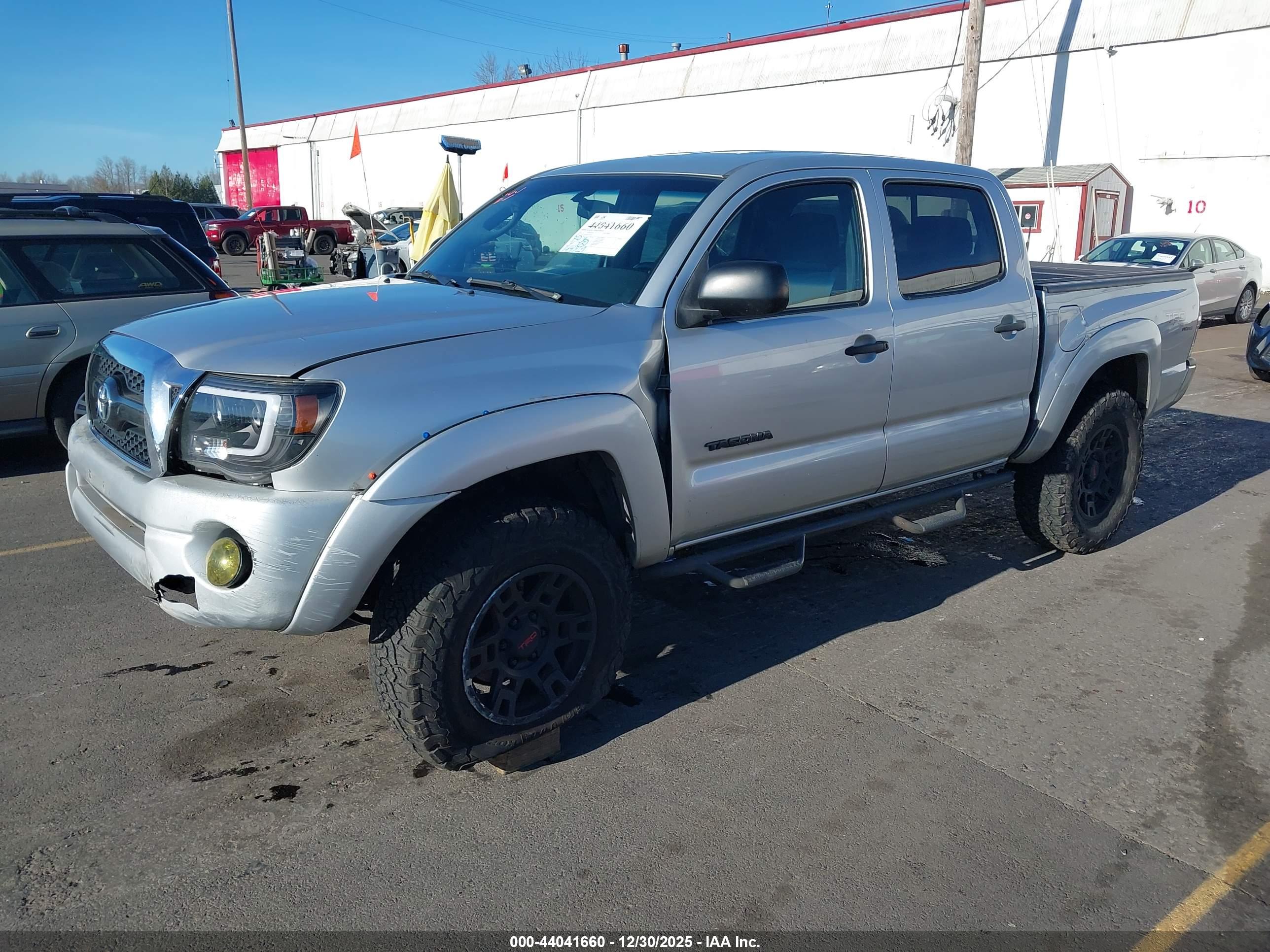 TOYOTA TACOMA image 2
