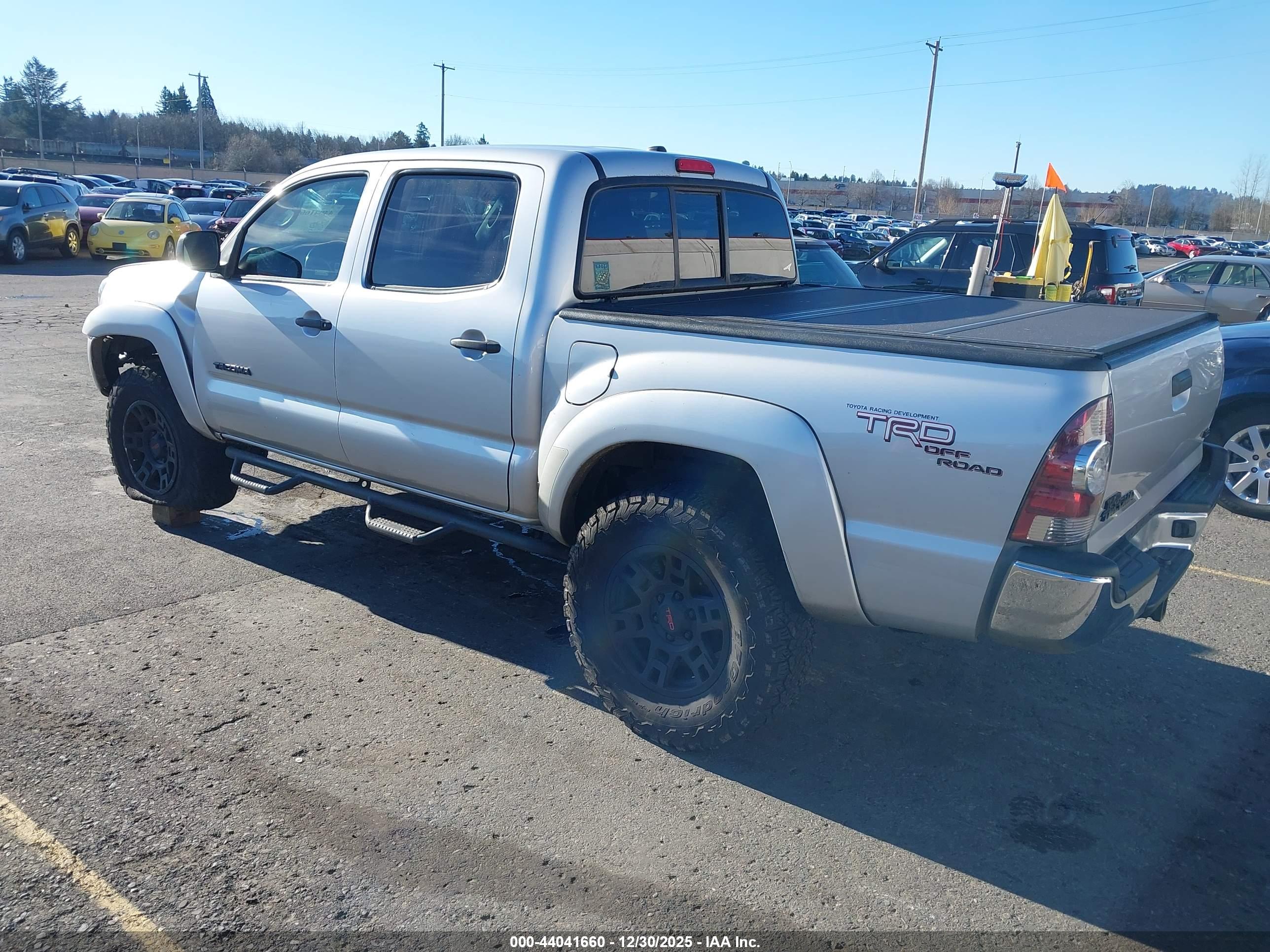 TOYOTA TACOMA image 3