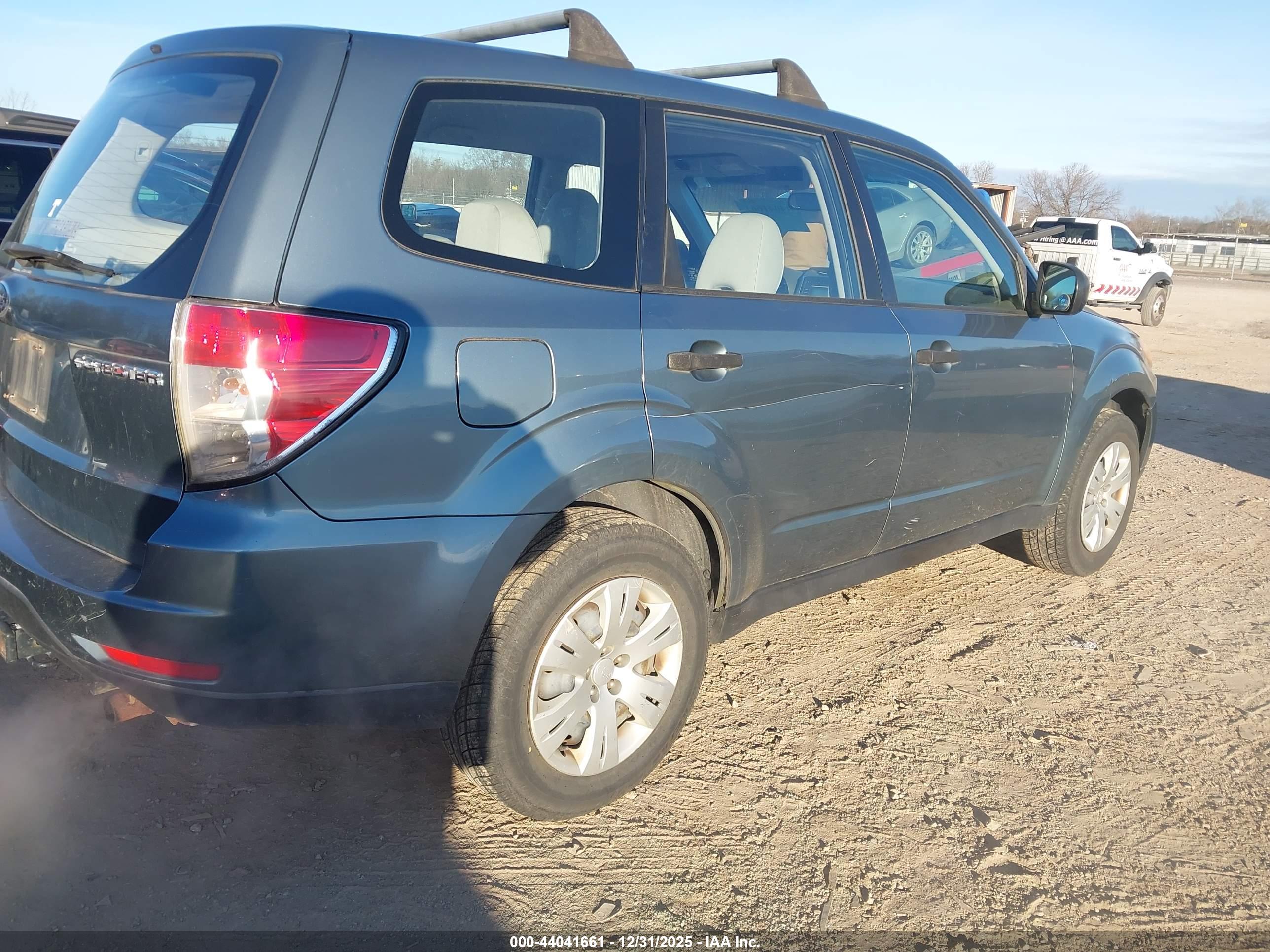 SUBARU FORESTER image 4