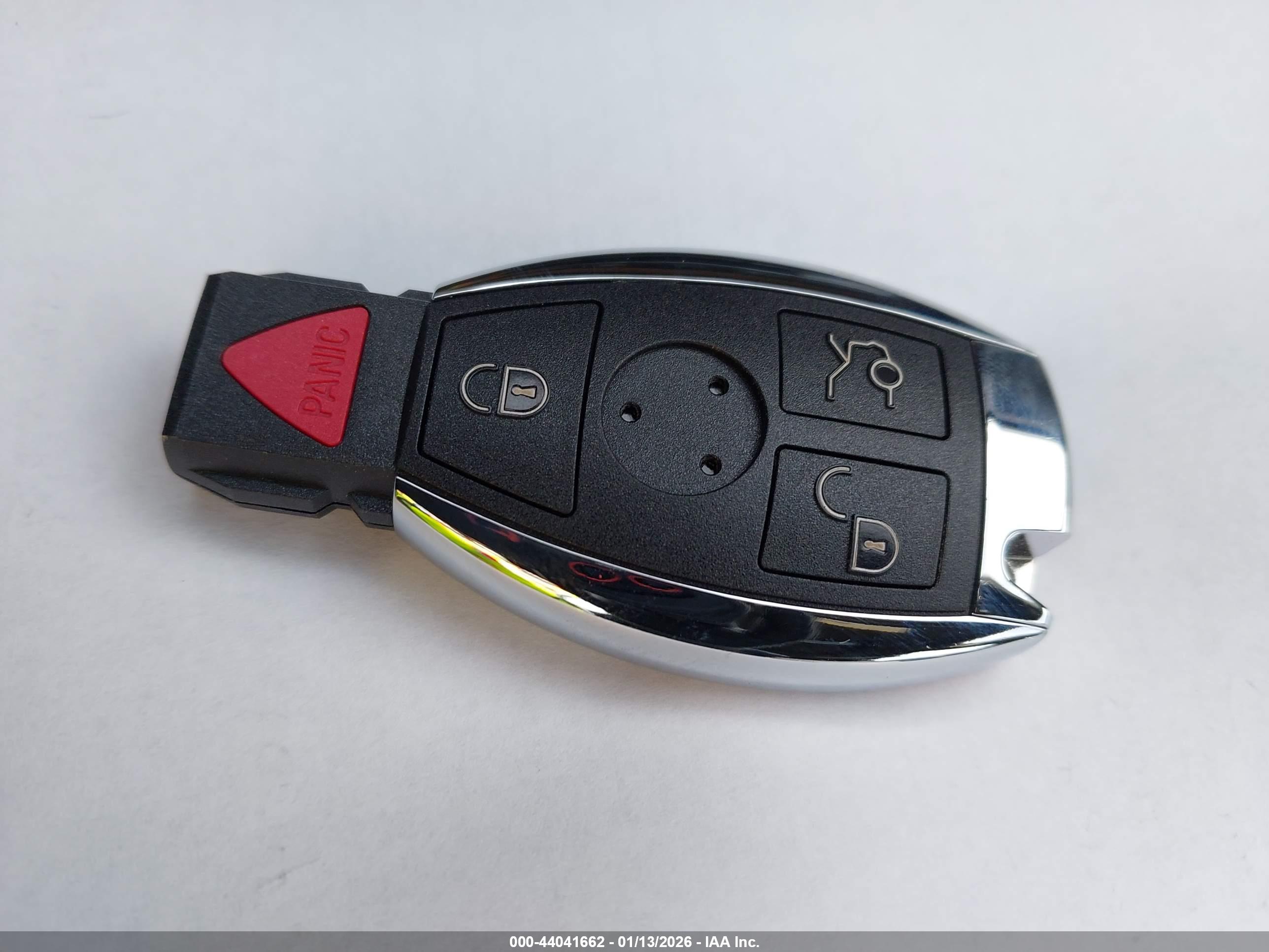 MERCEDES-BENZ E image 11