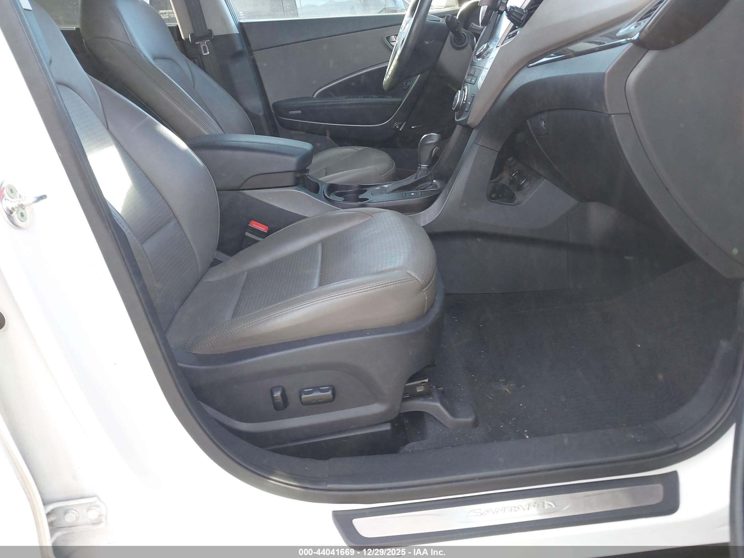 HYUNDAI SANTA image 5
