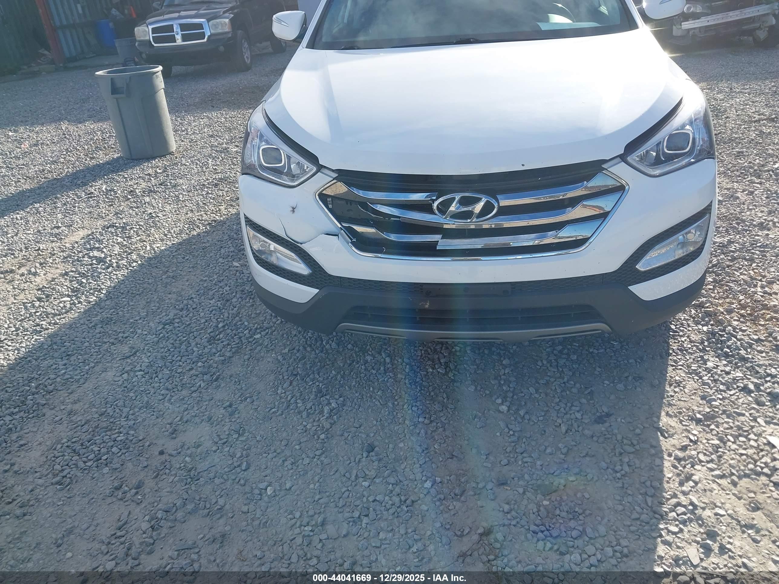 HYUNDAI SANTA image 6