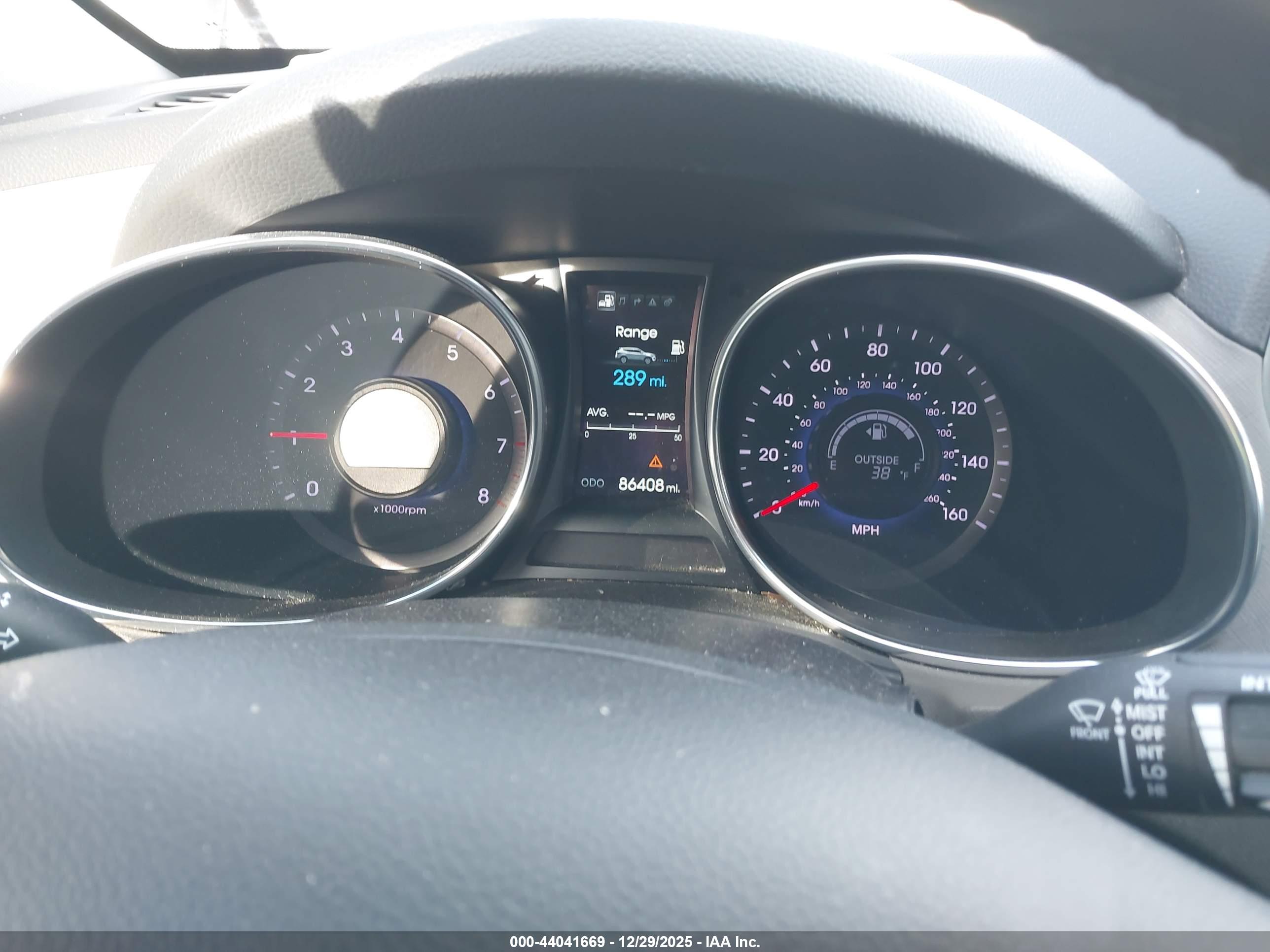 HYUNDAI SANTA image 7