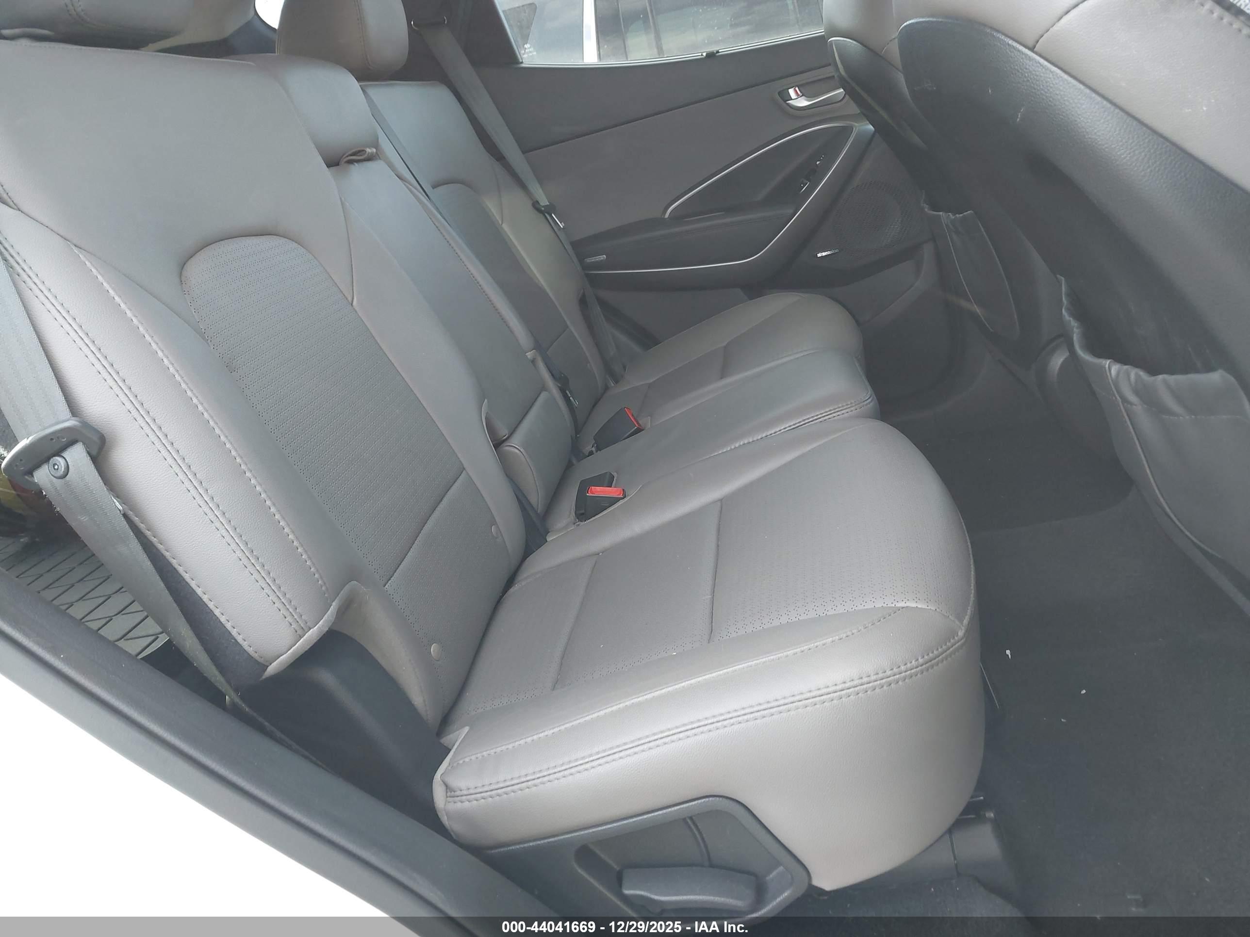 HYUNDAI SANTA image 8