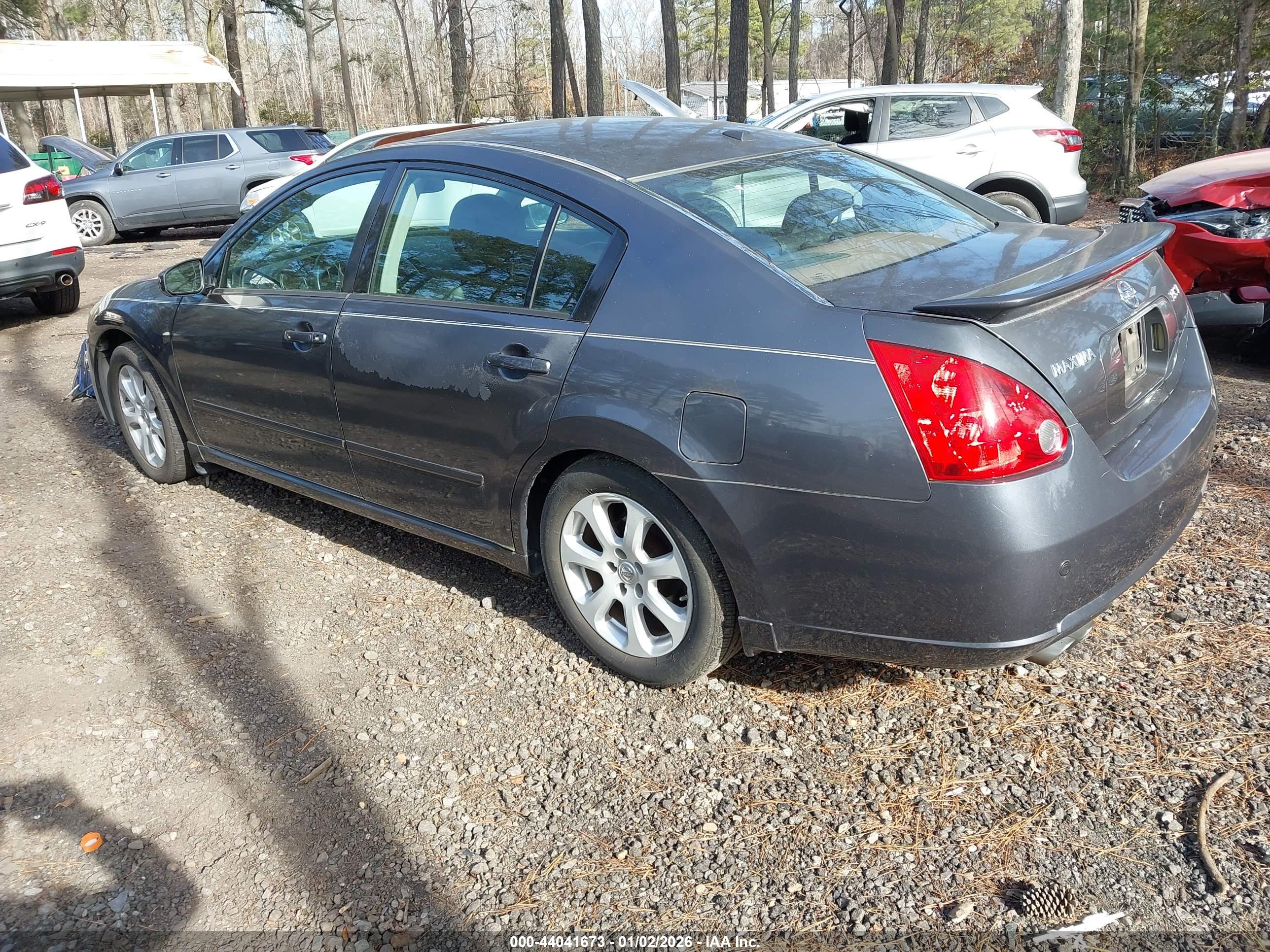 NISSAN MAXIMA image 3