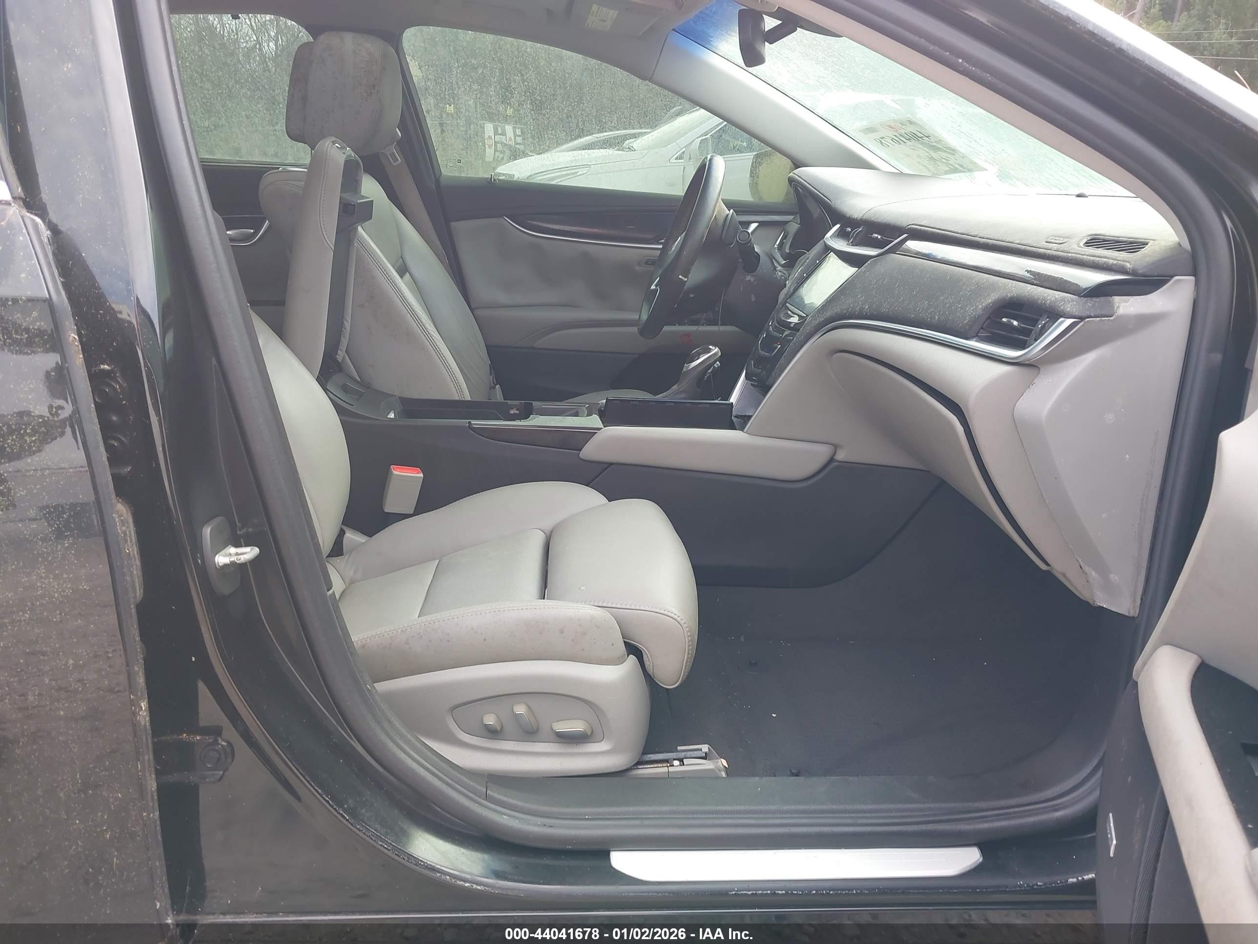 CADILLAC XTS image 5