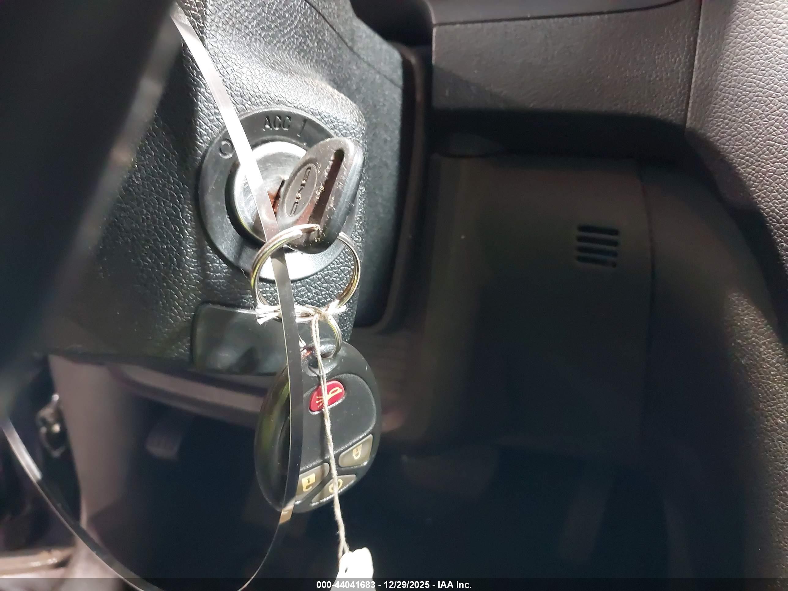 GMC ACADIA image 11
