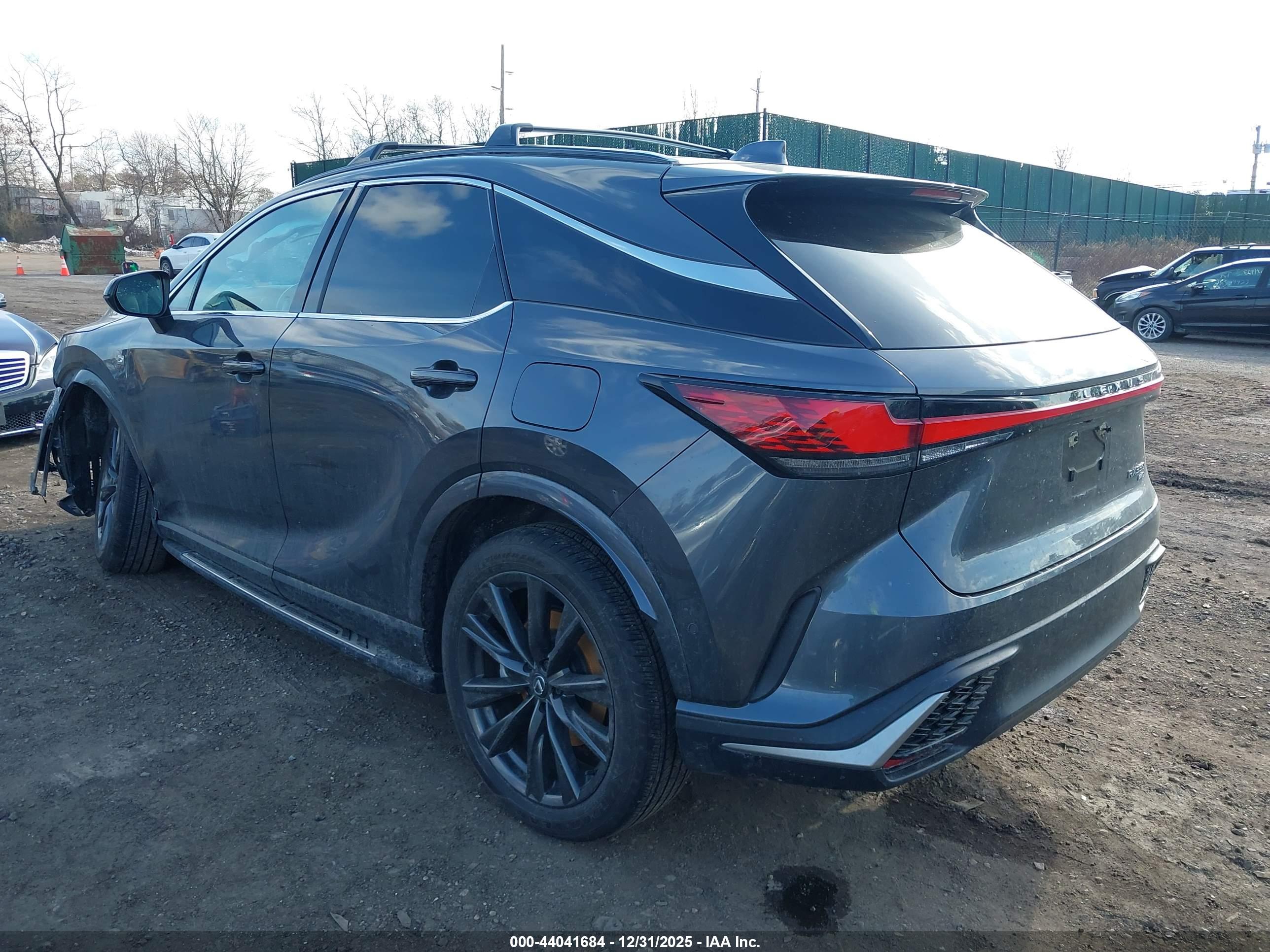 LEXUS RX image 3