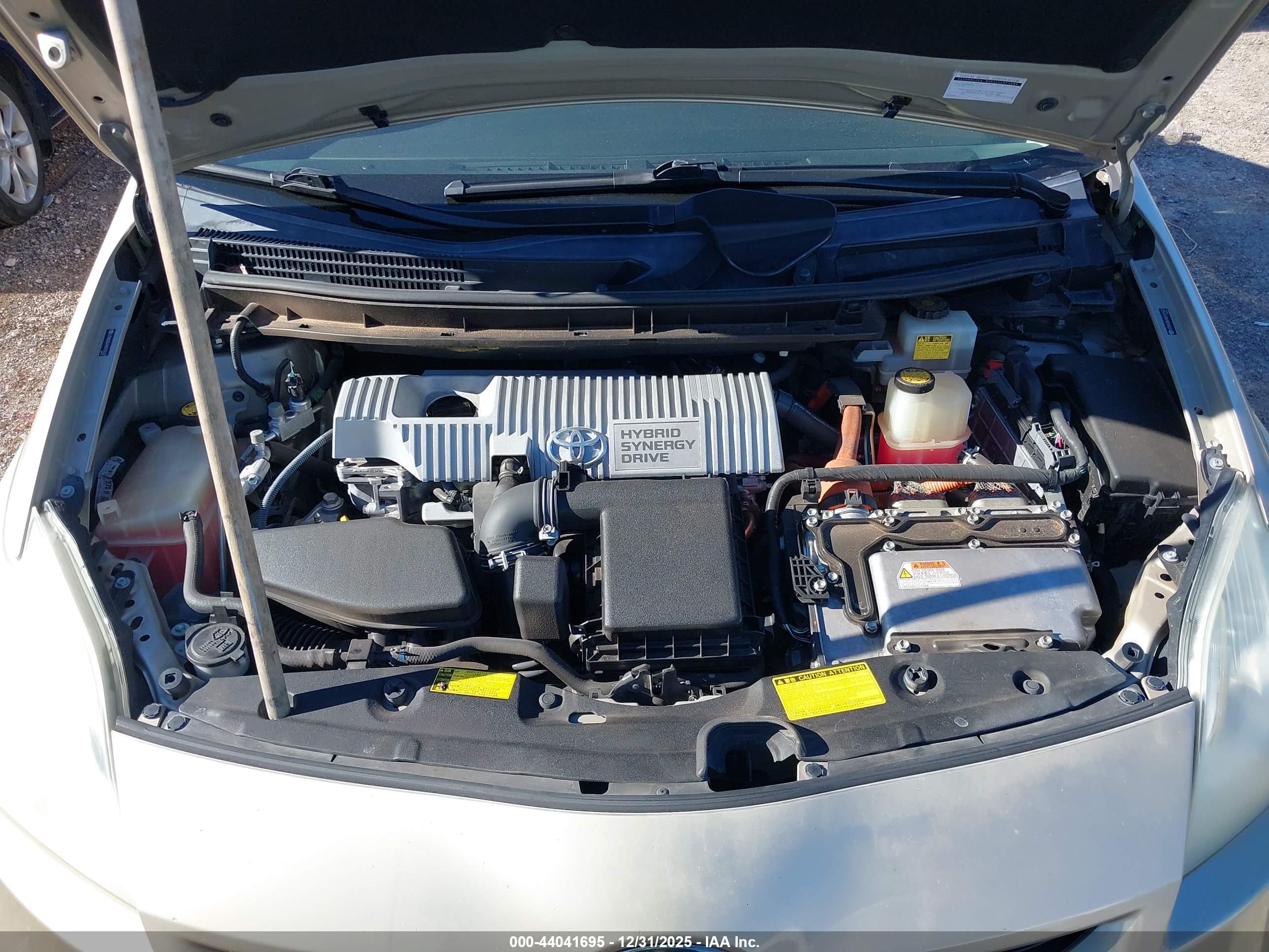 TOYOTA PRIUS image 10