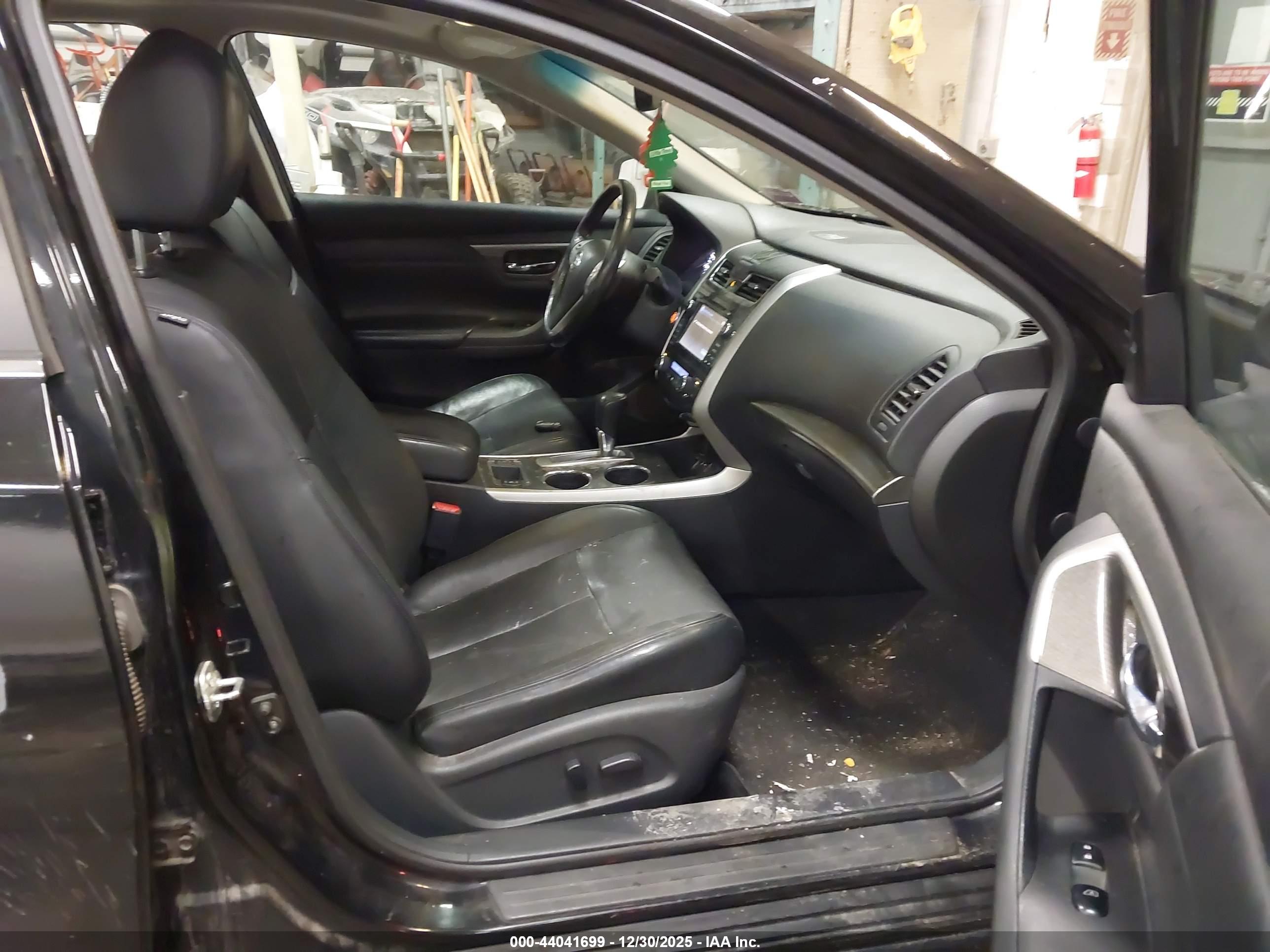 NISSAN ALTIMA image 5