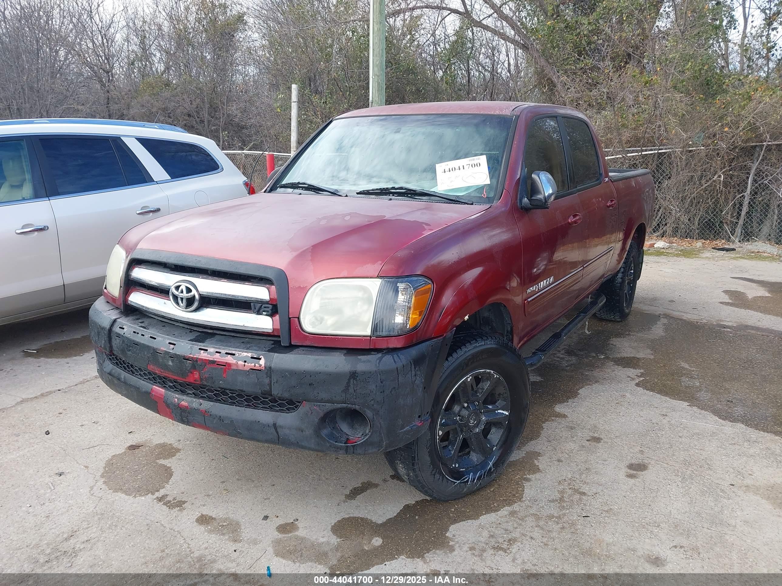 TOYOTA TUNDRA image 2