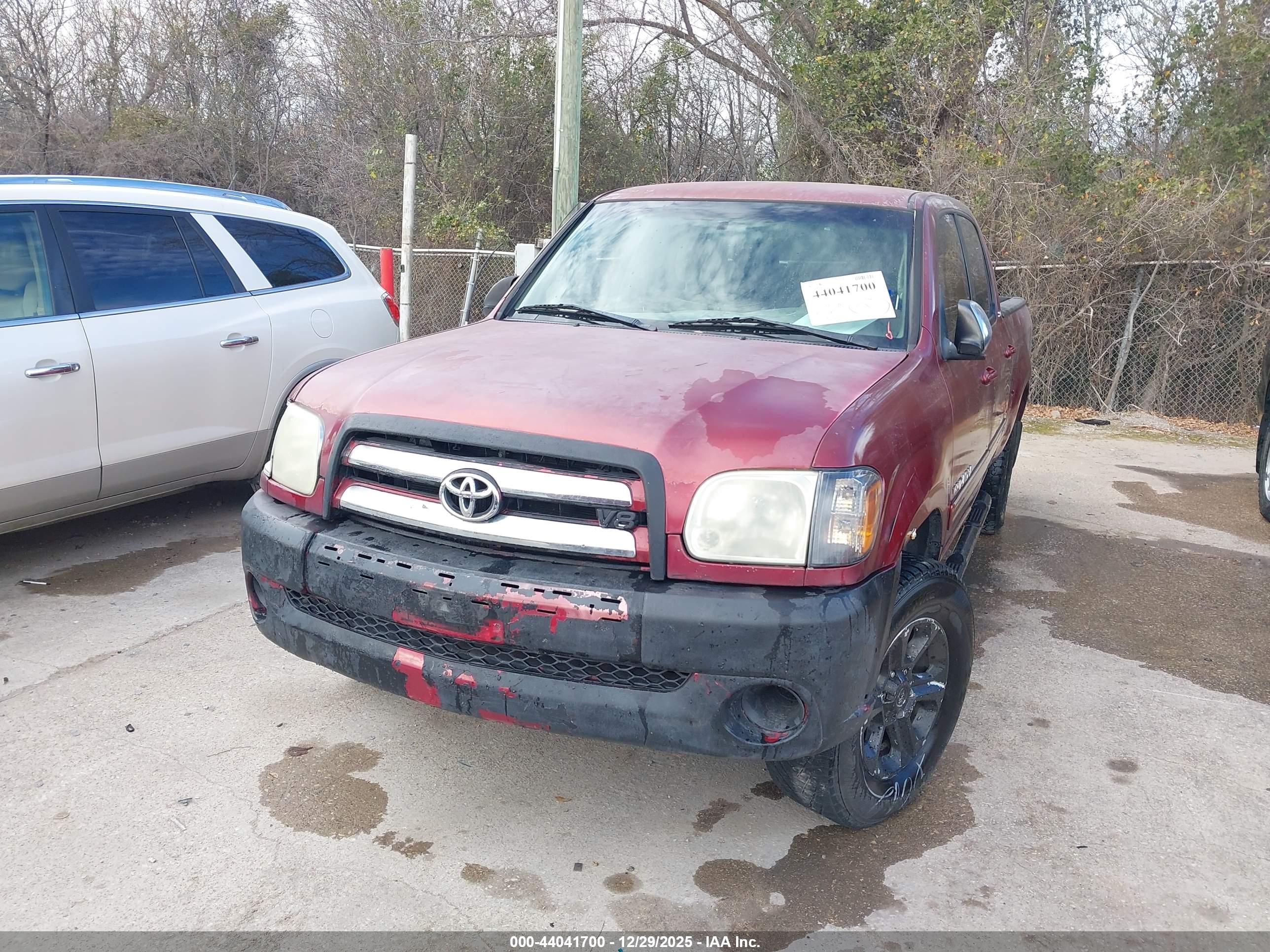 TOYOTA TUNDRA image 6