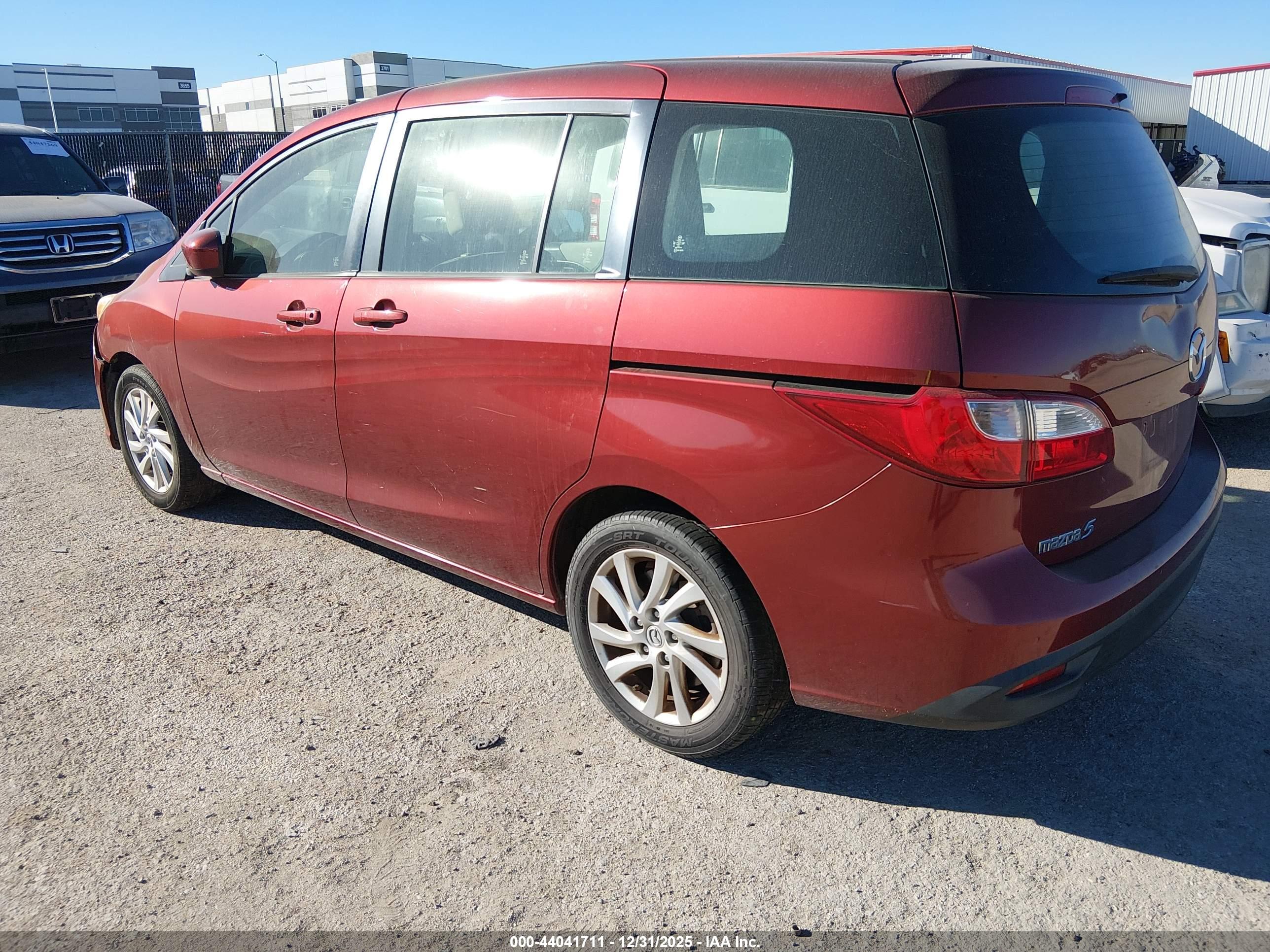 MAZDA MAZDA5 image 3