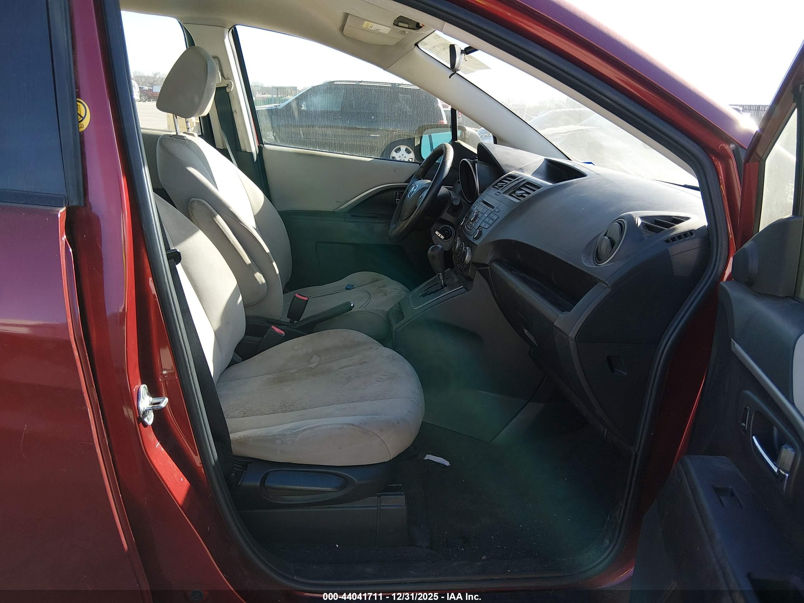 MAZDA MAZDA5 image 5