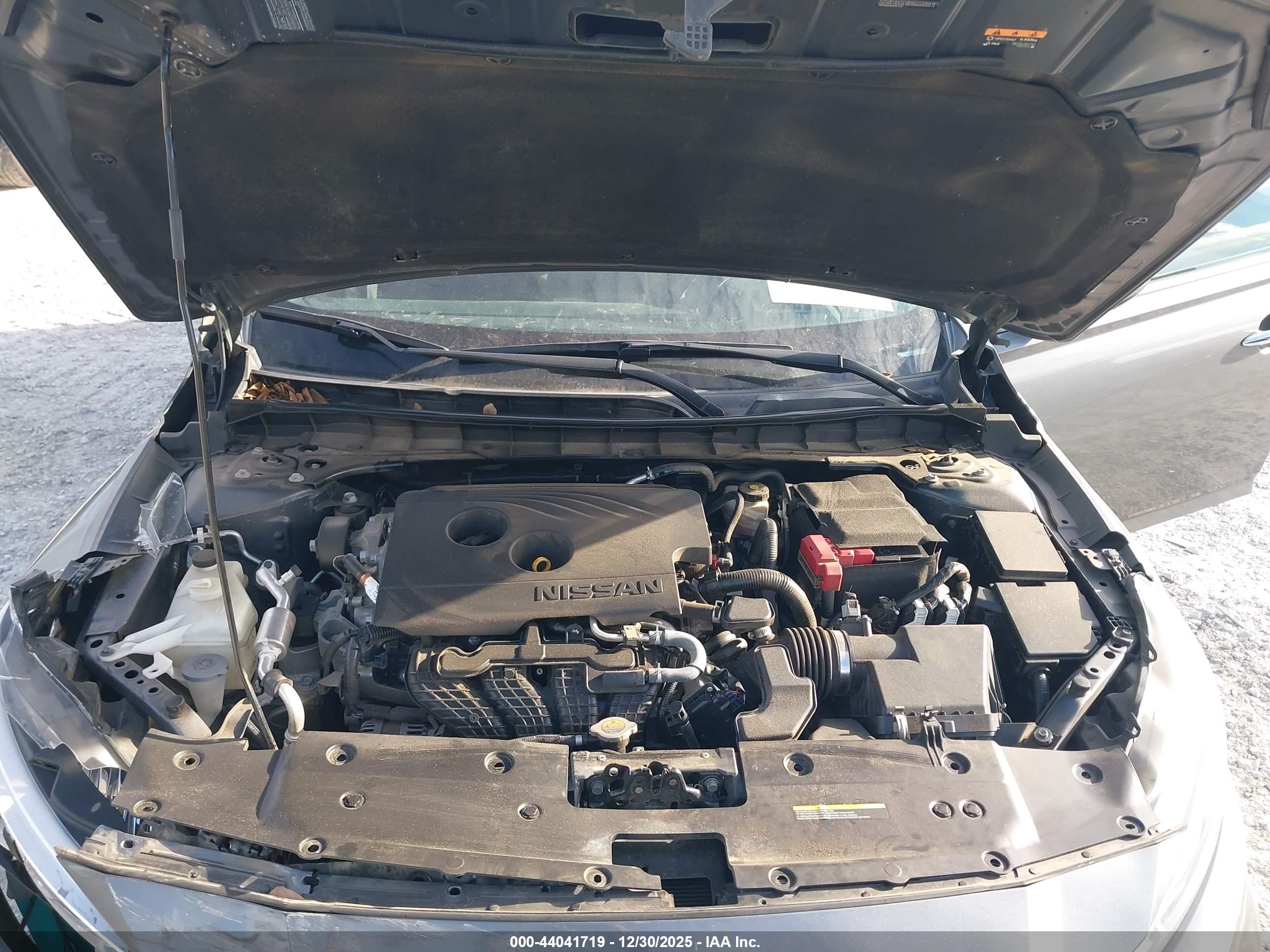 NISSAN ALTIMA image 10