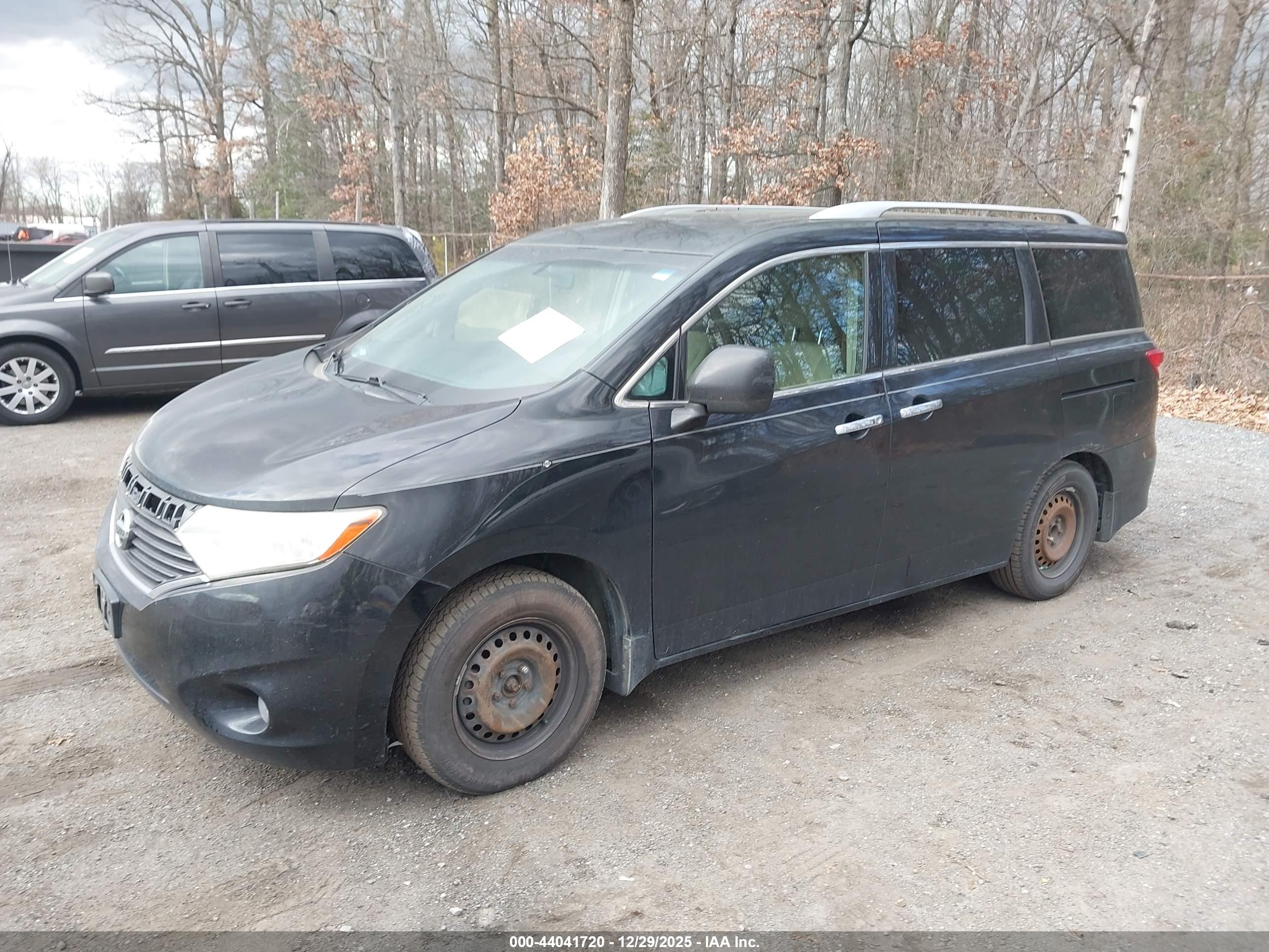 NISSAN QUEST image 2