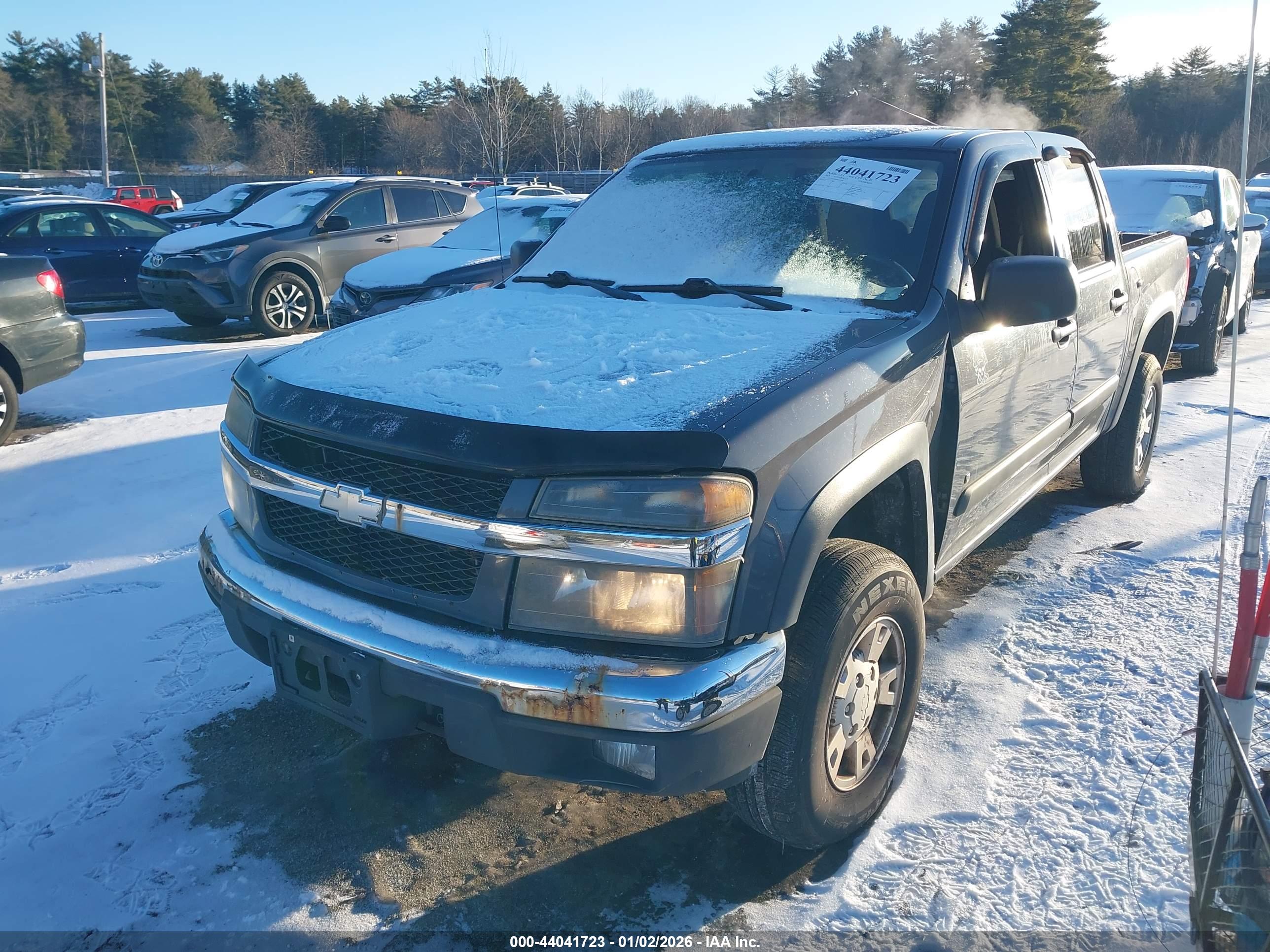 CHEVROLET COLORADO image 2