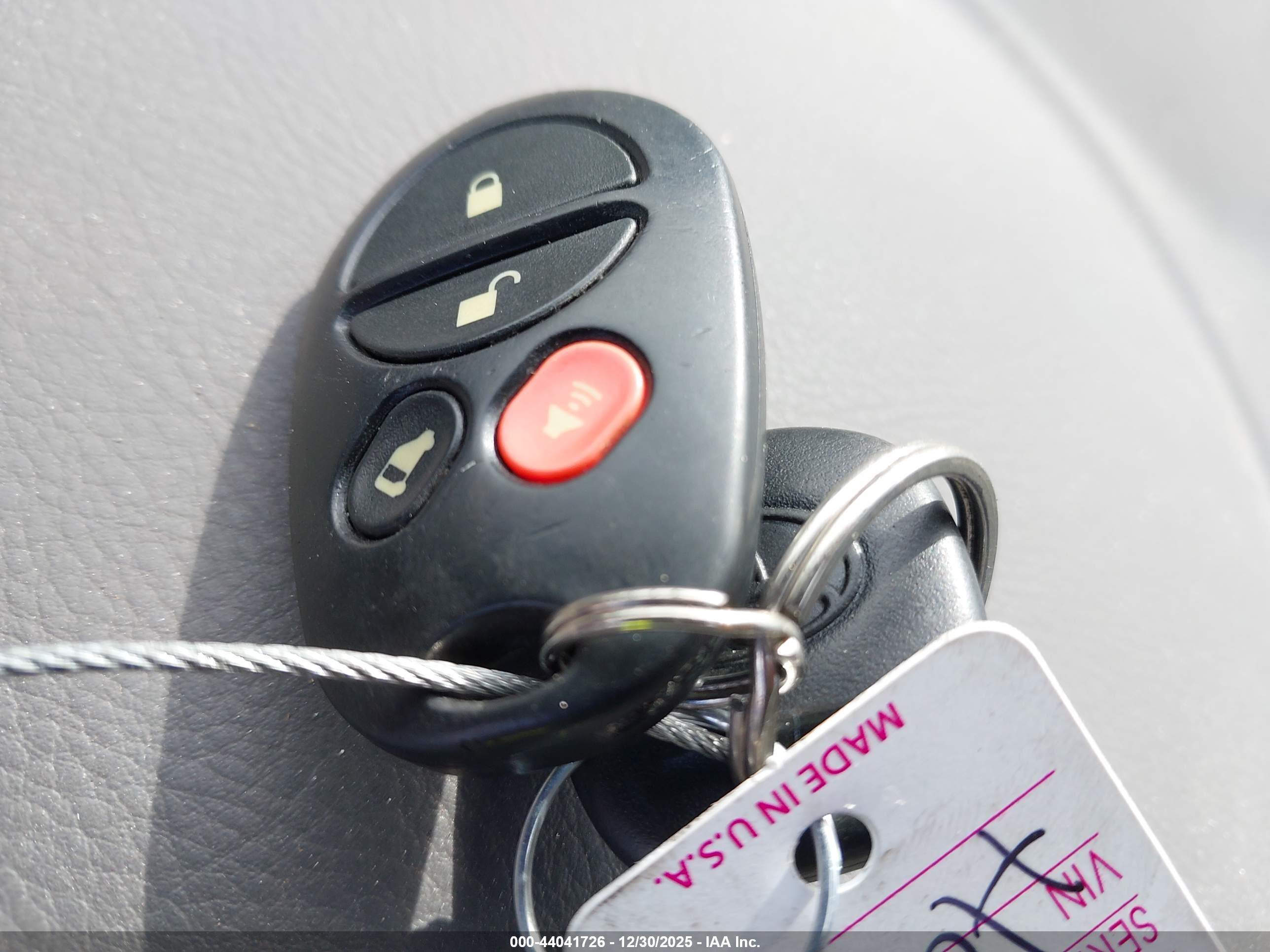 TOYOTA SIENNA image 11