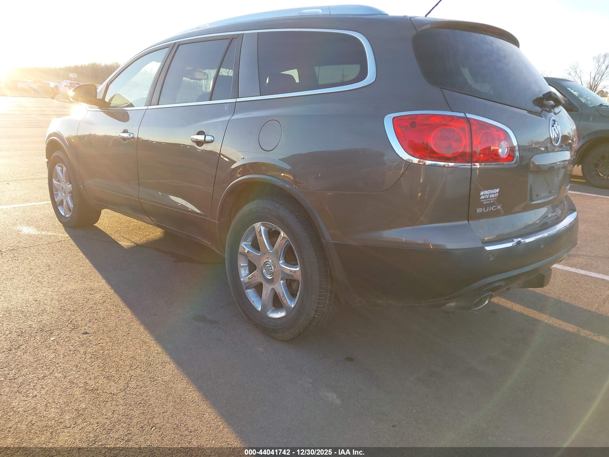 BUICK ENCLAVE image 3