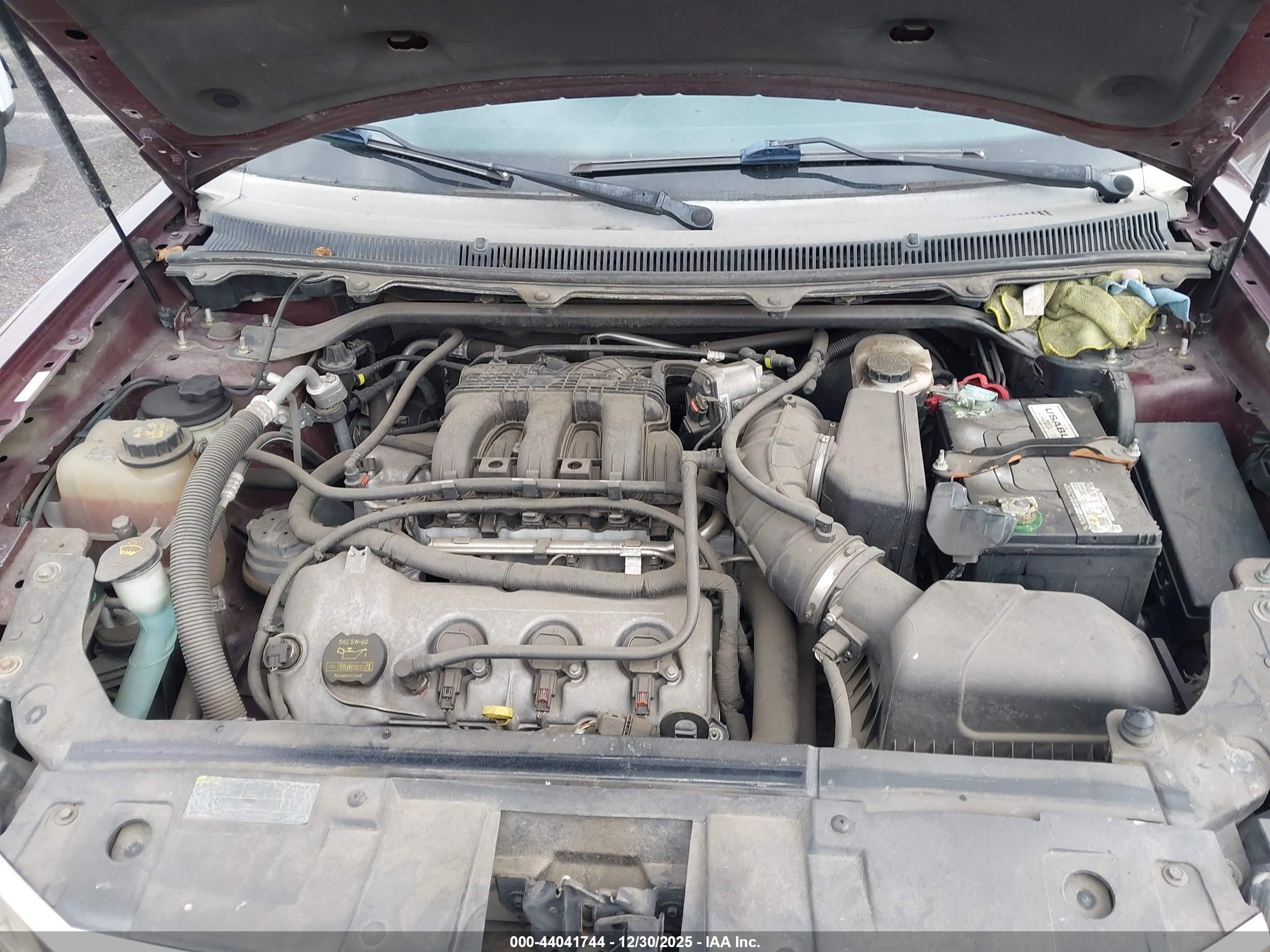 FORD FLEX image 10