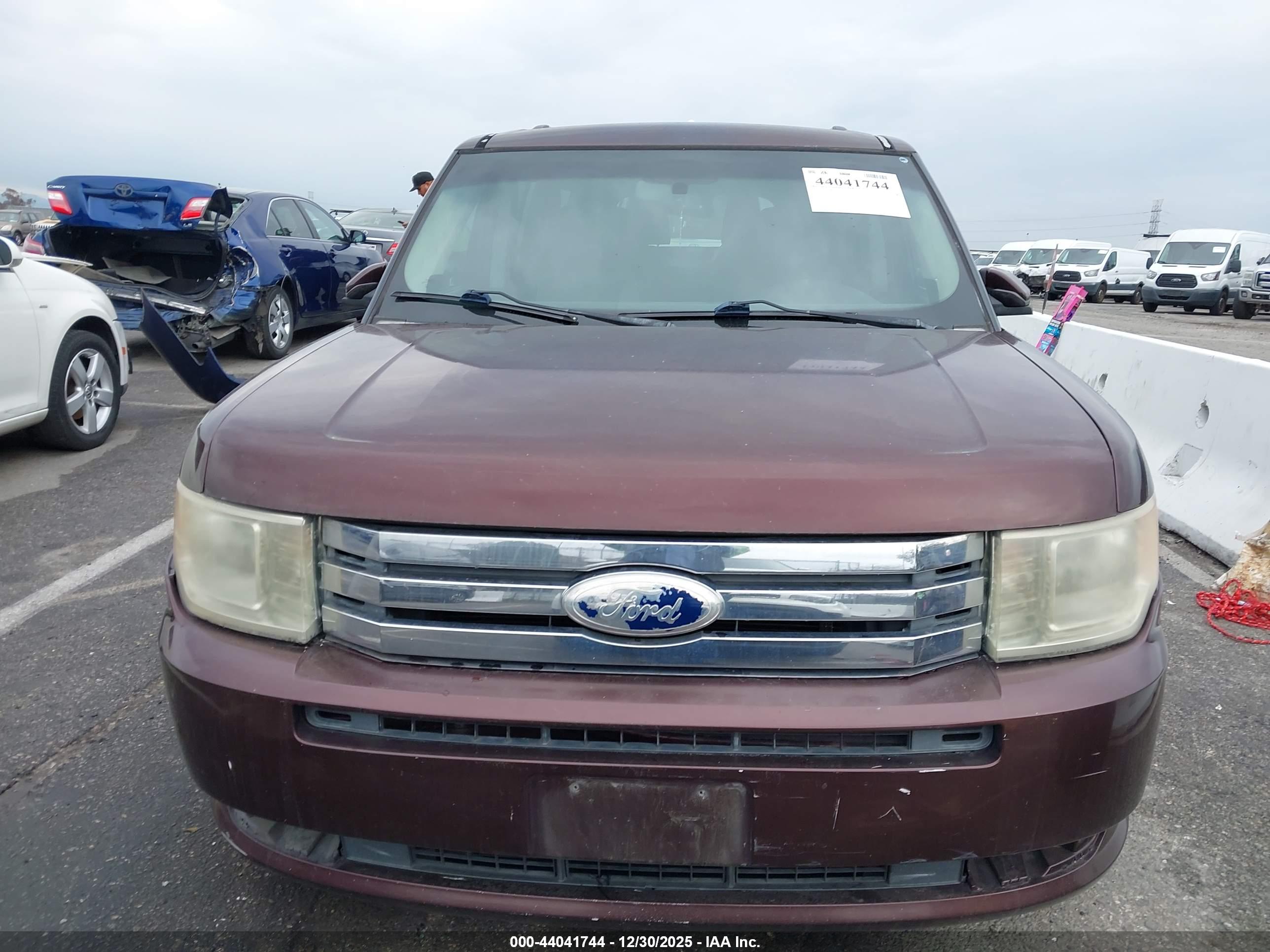 FORD FLEX image 6