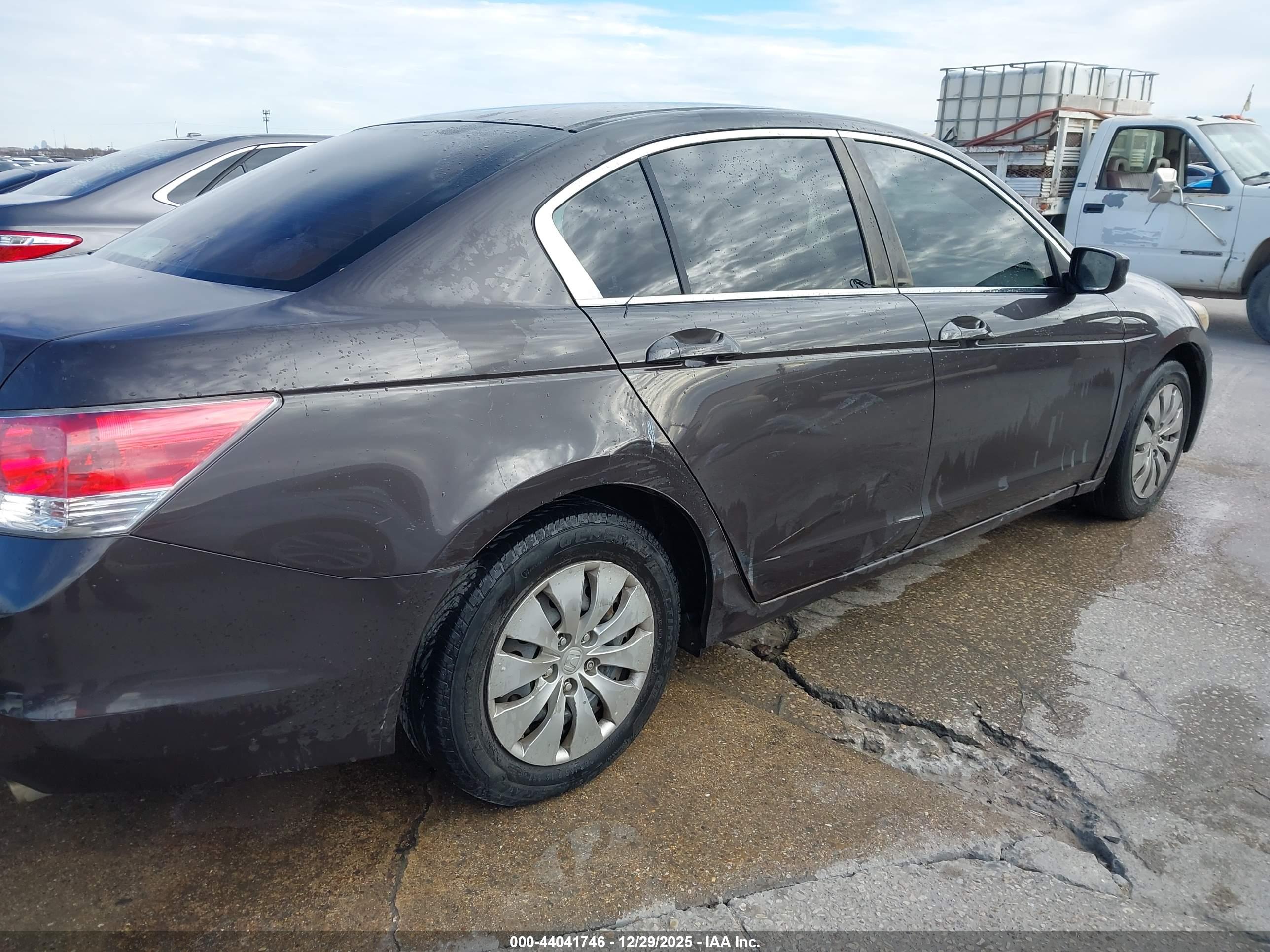 HONDA ACCORD image 6
