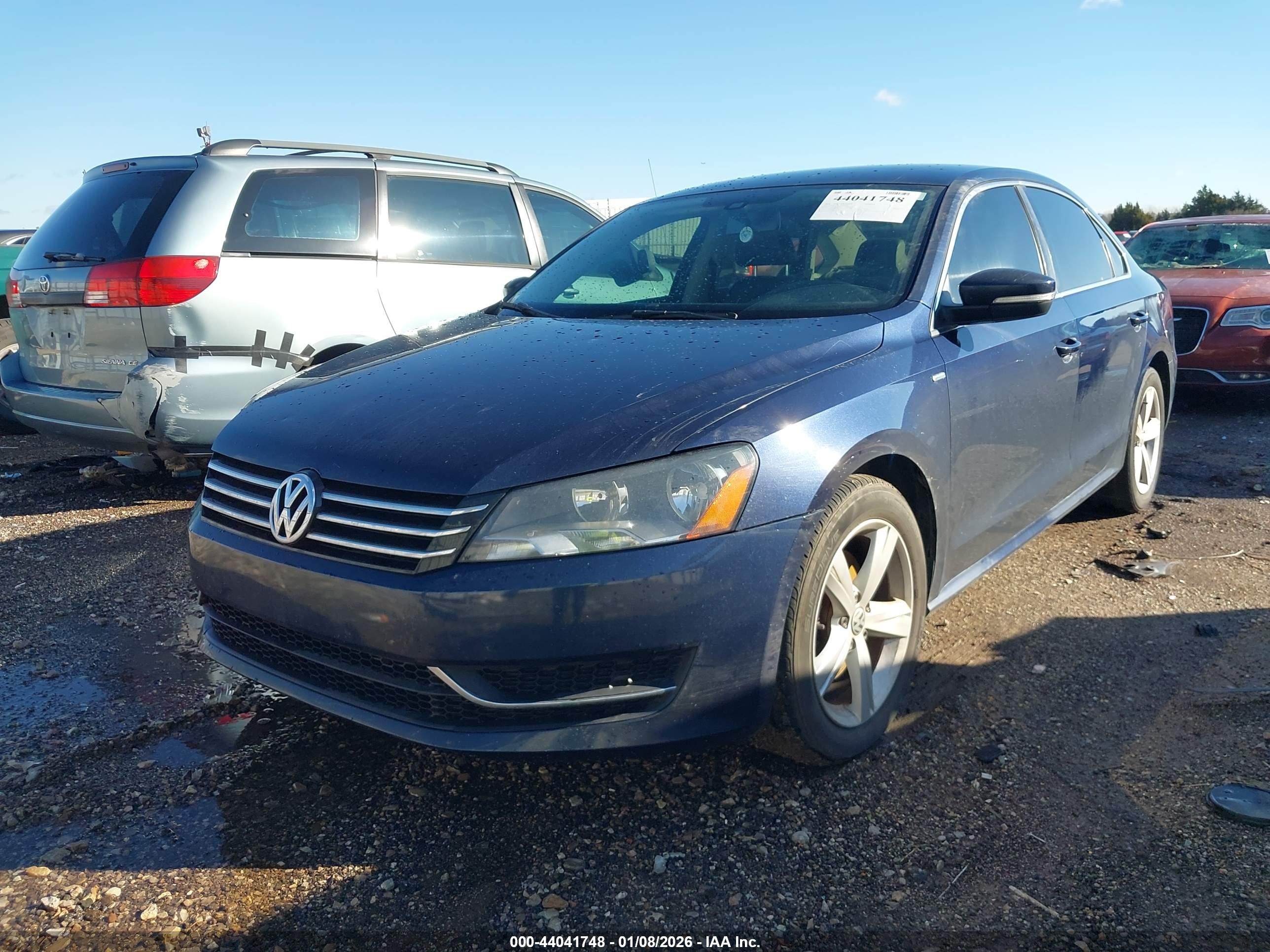 VOLKSWAGEN PASSAT image 2