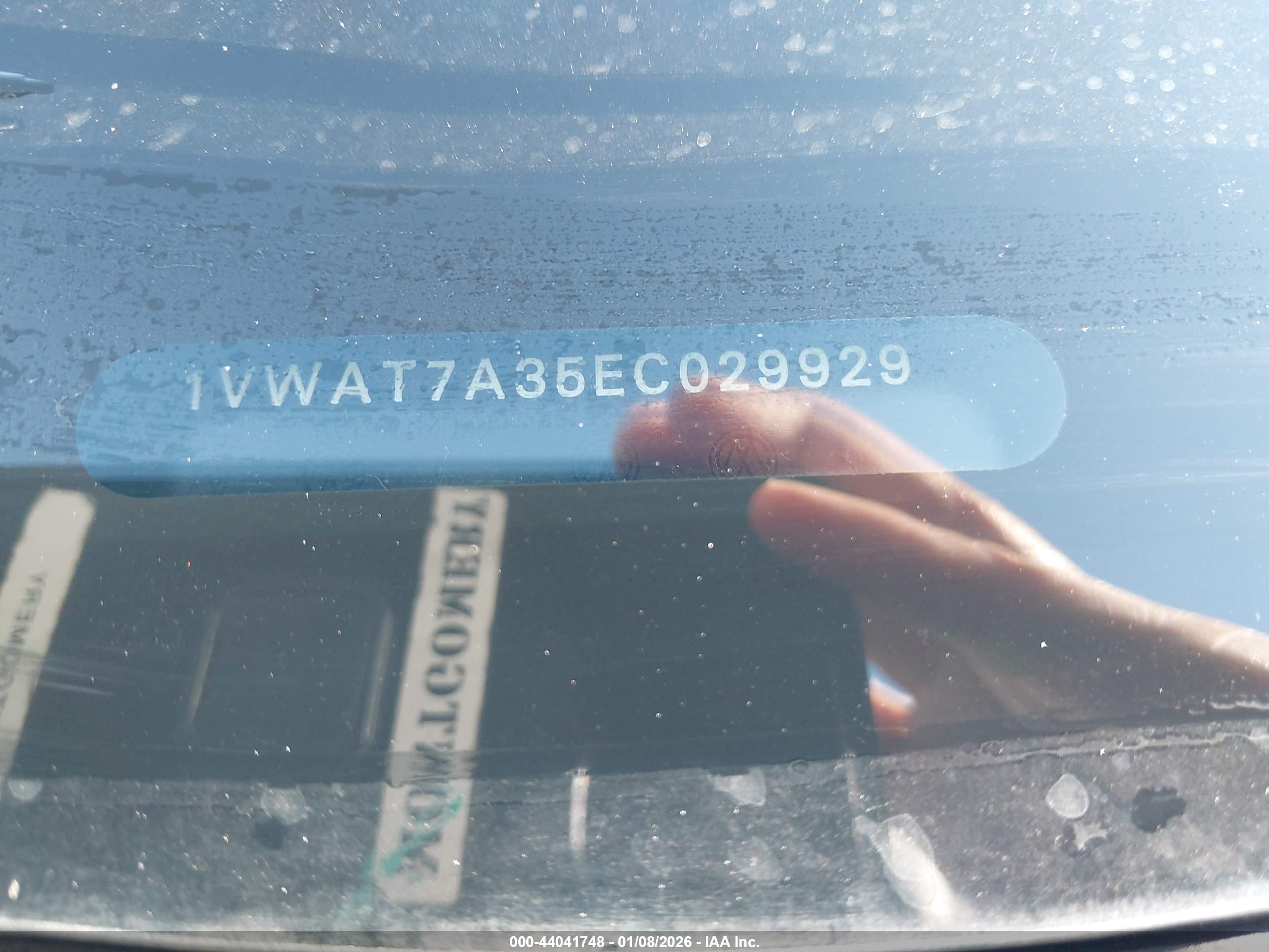 VOLKSWAGEN PASSAT image 9