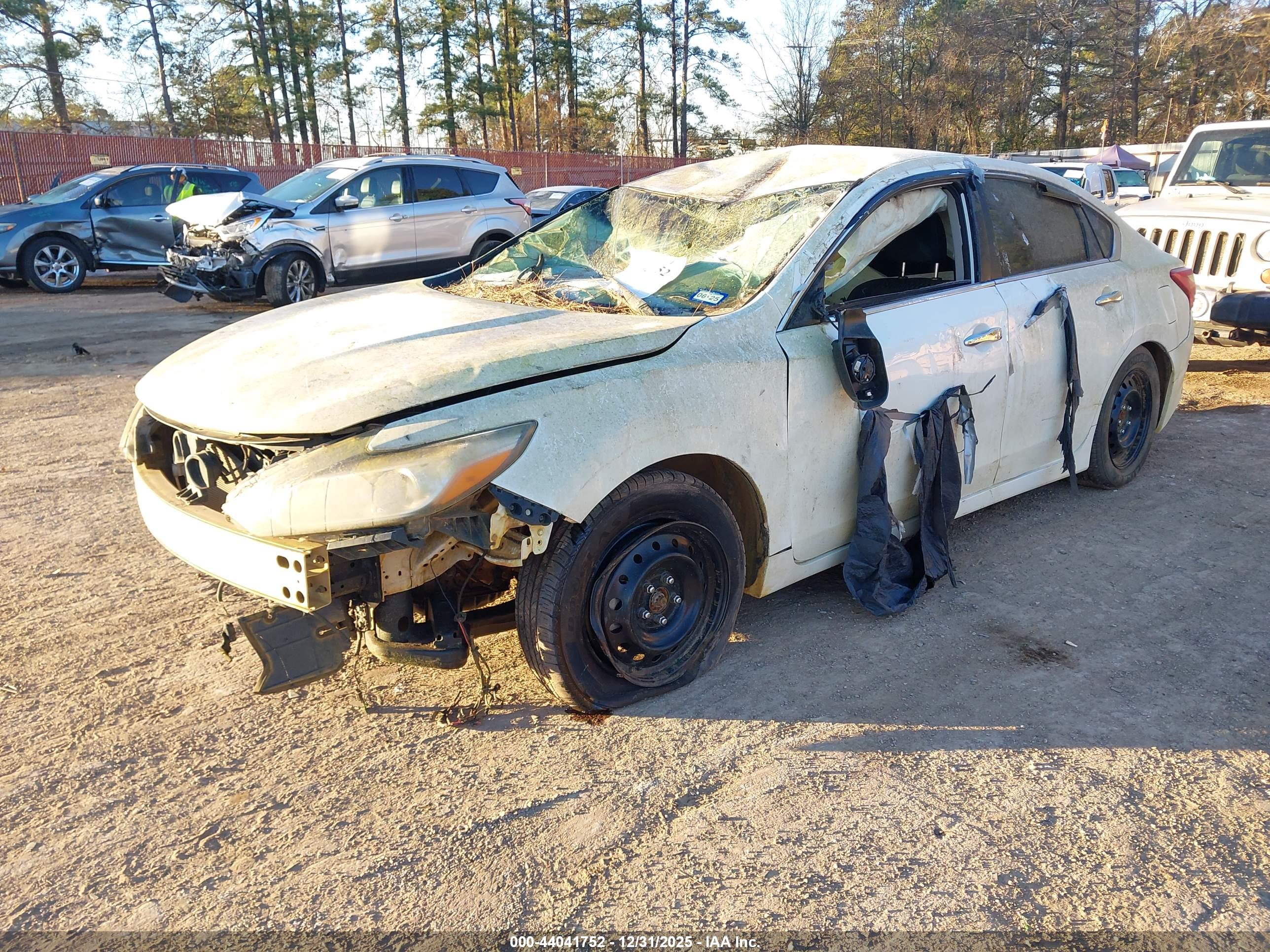 NISSAN ALTIMA image 2