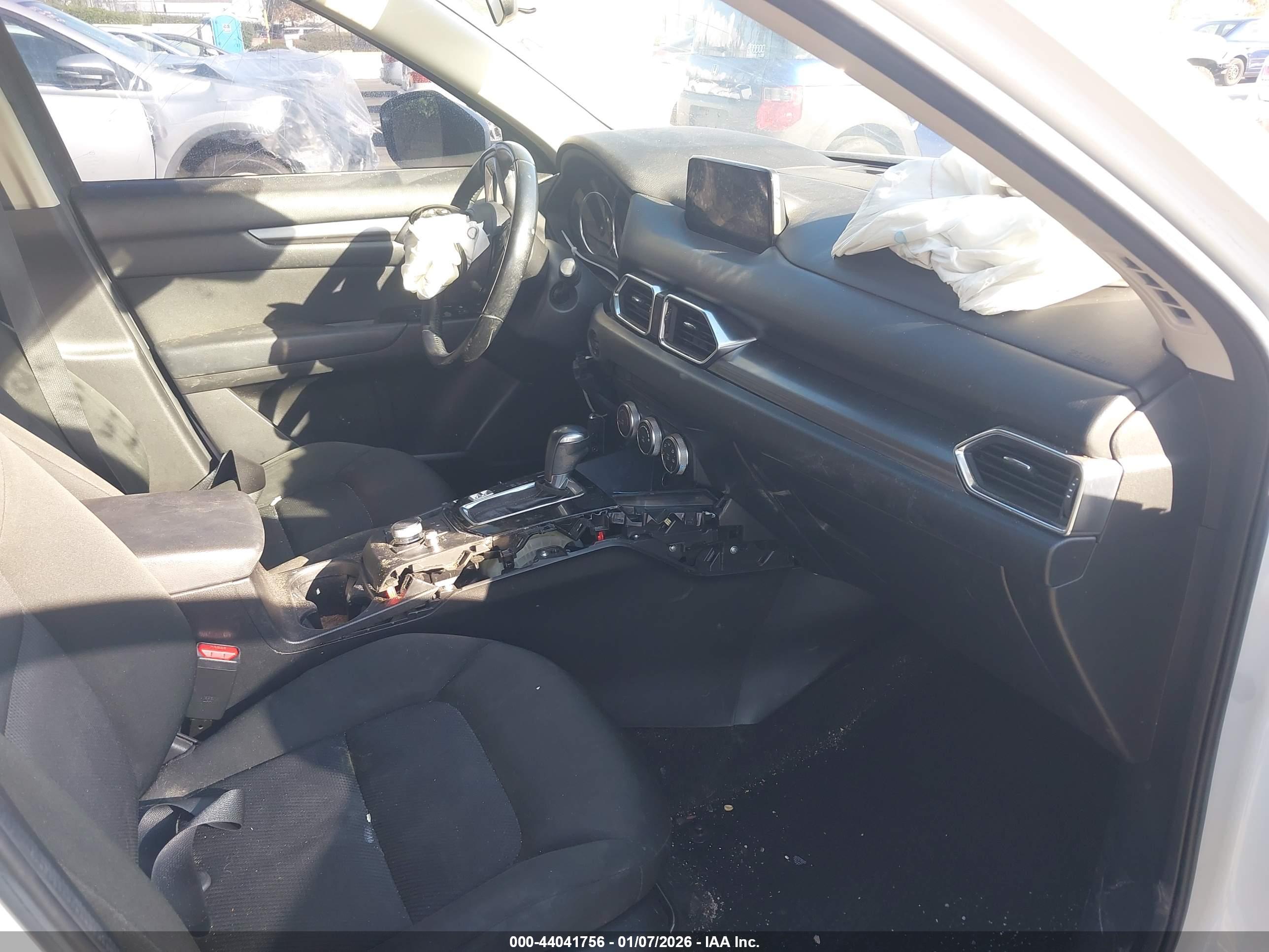 MAZDA CX-5 image 5