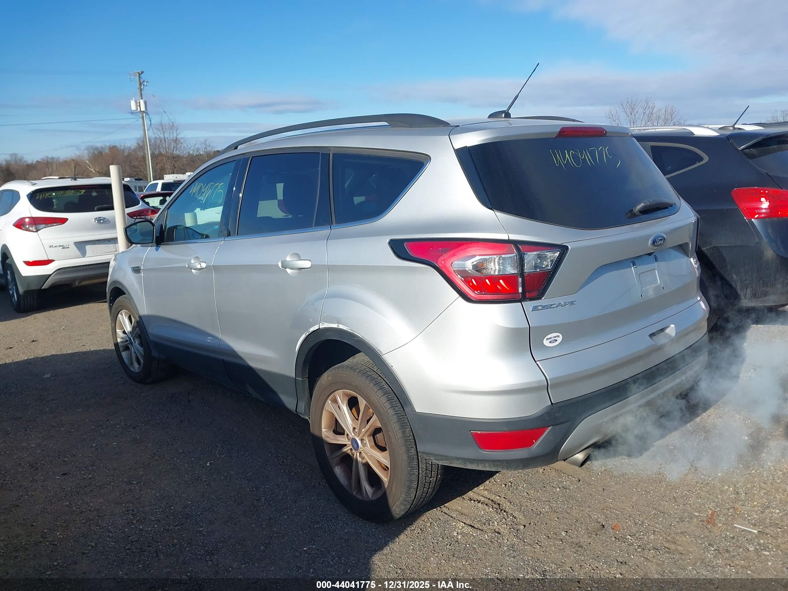 FORD ESCAPE image 3