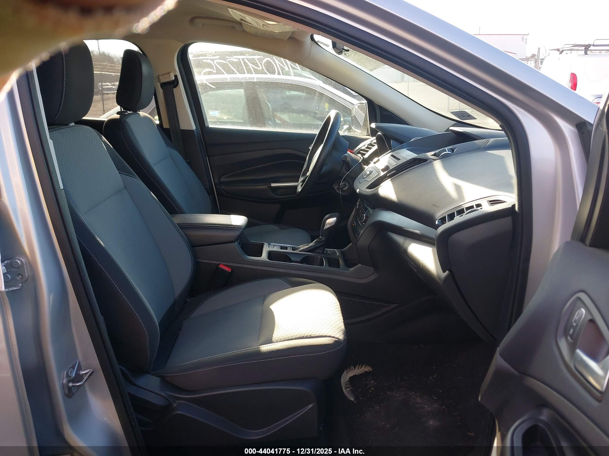 FORD ESCAPE image 5