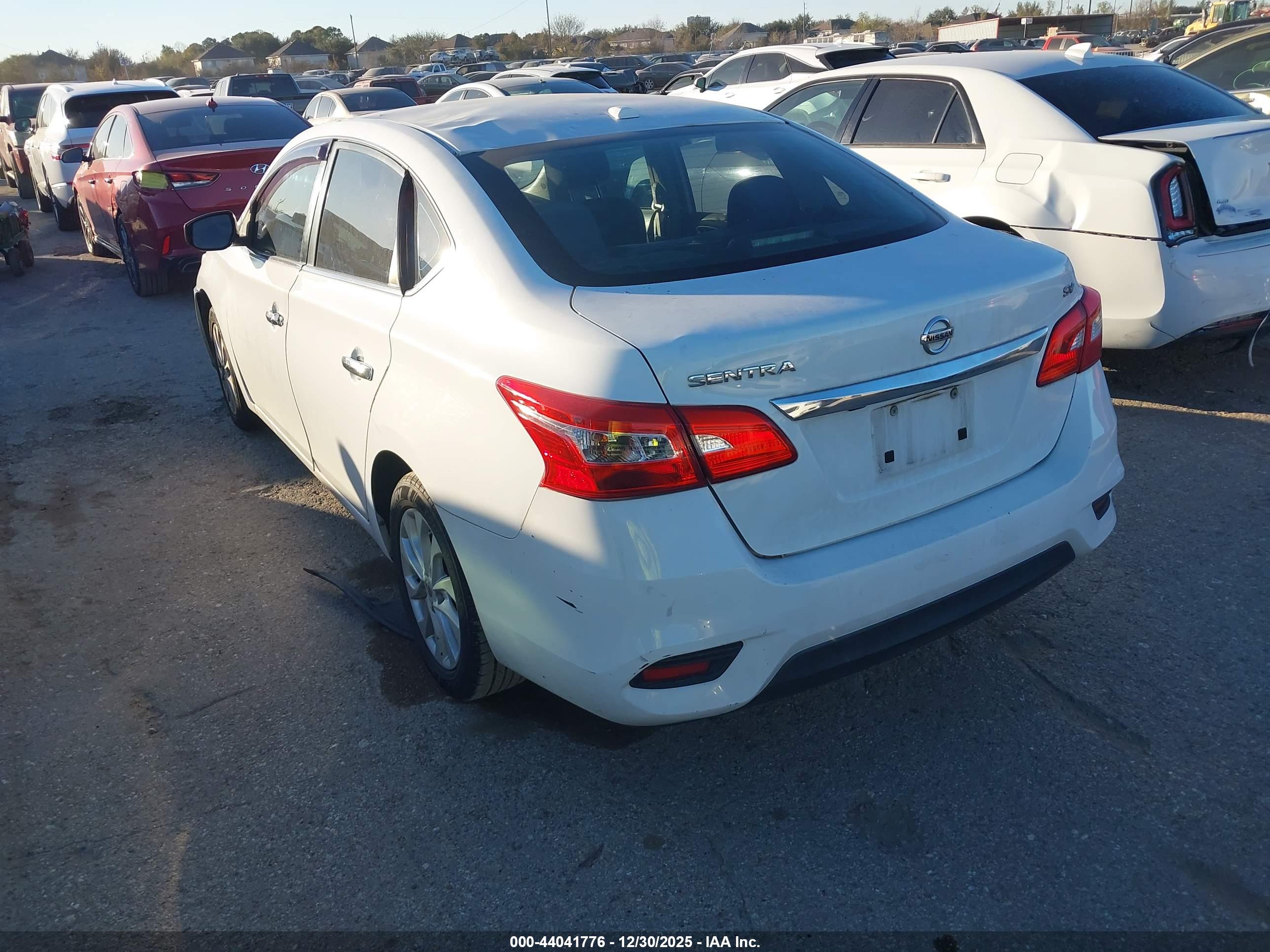 NISSAN SENTRA image 3